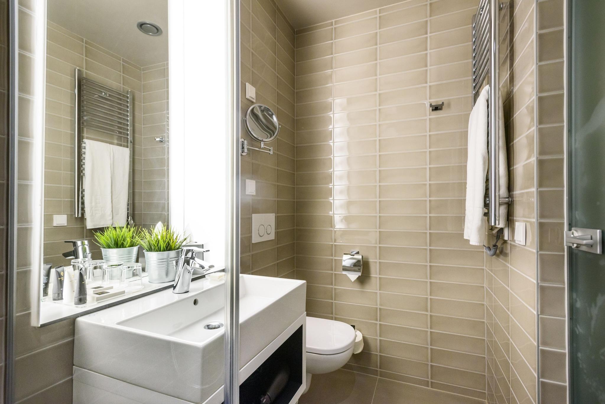 Junior Suite King Size Bed