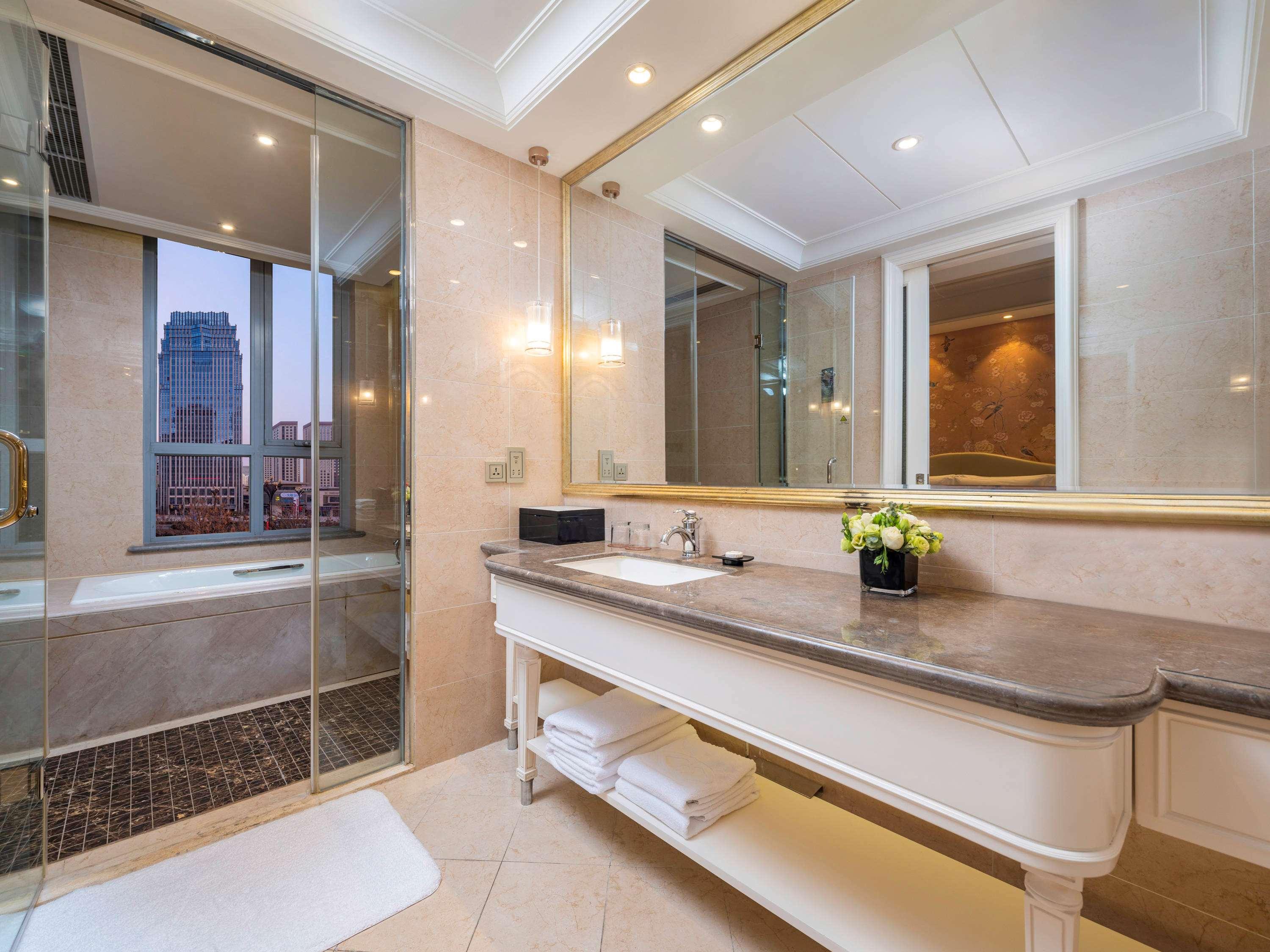 Apartment Deluxe King Bed