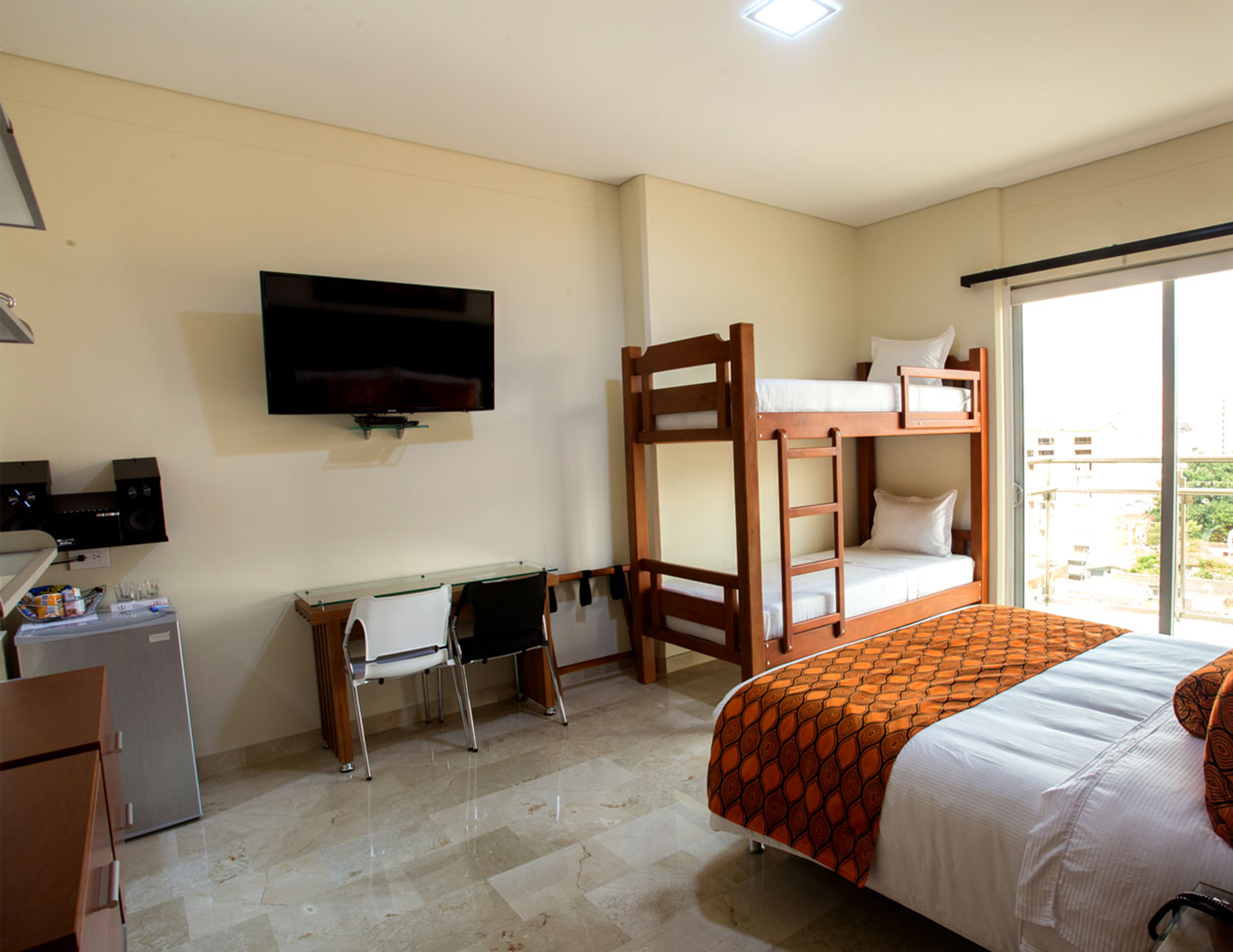 Family Room Capacity 3