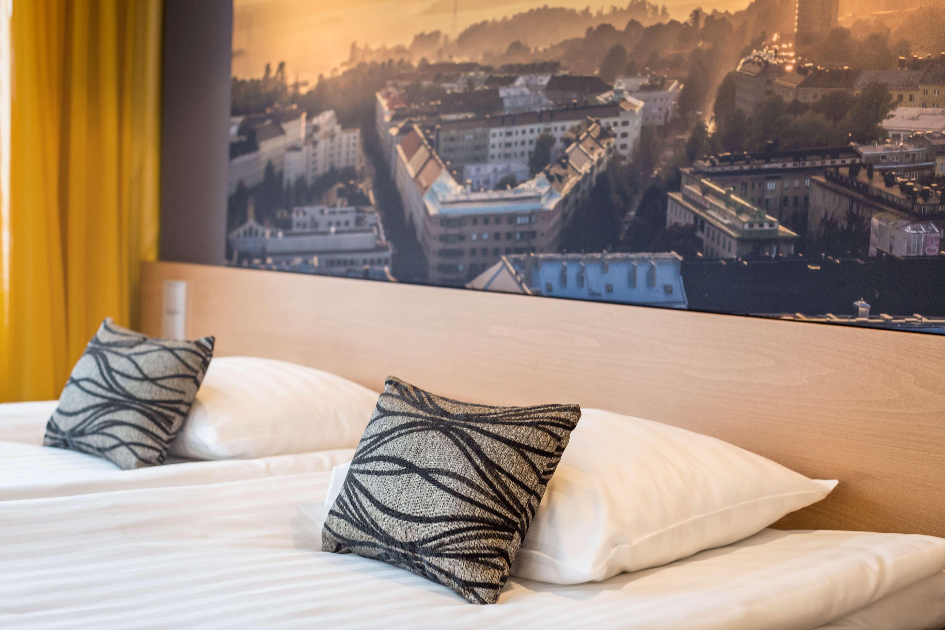 Double Single Superior King Bed