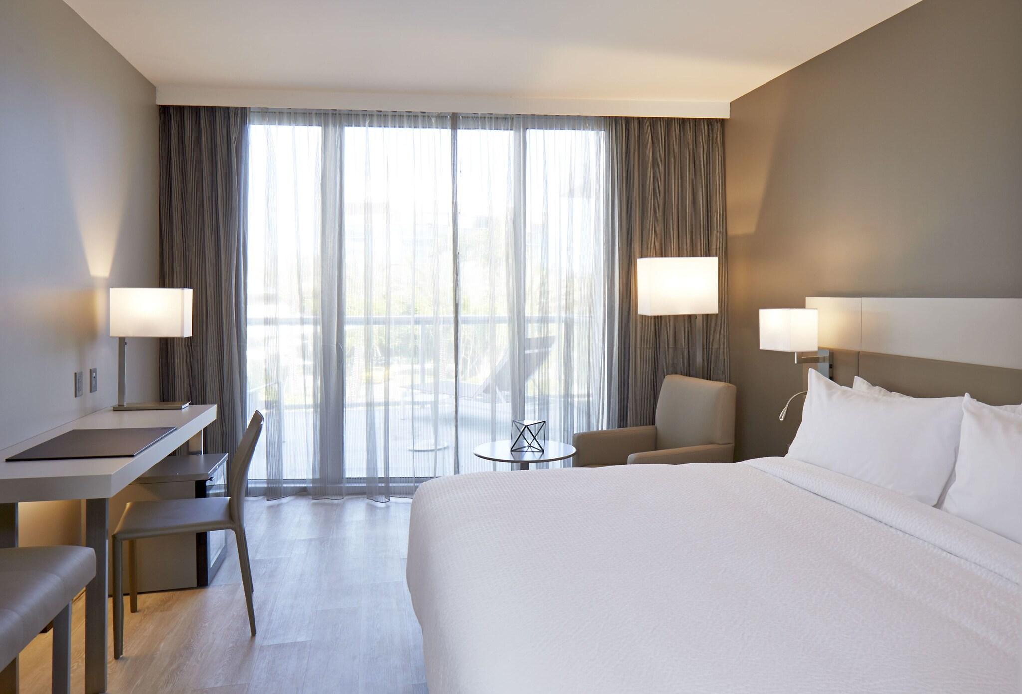 Double Accessible King Size Bed