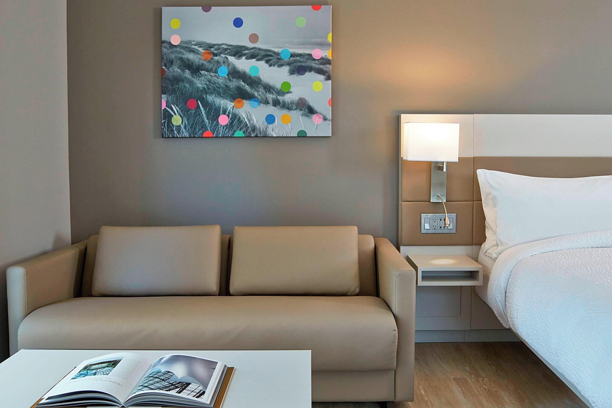 Suite Ocean View King Bed