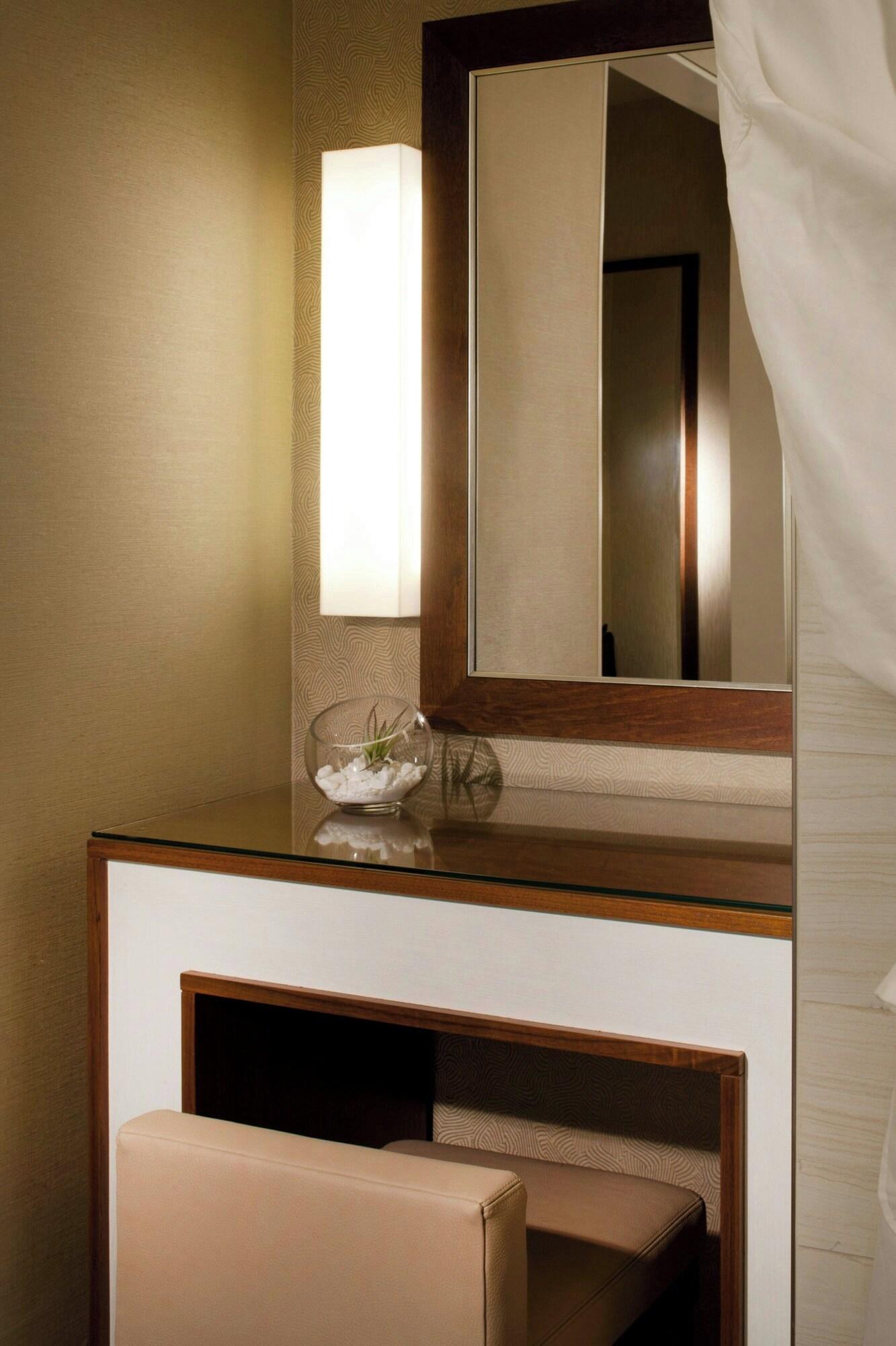 Junior Suite Two Queen Beds