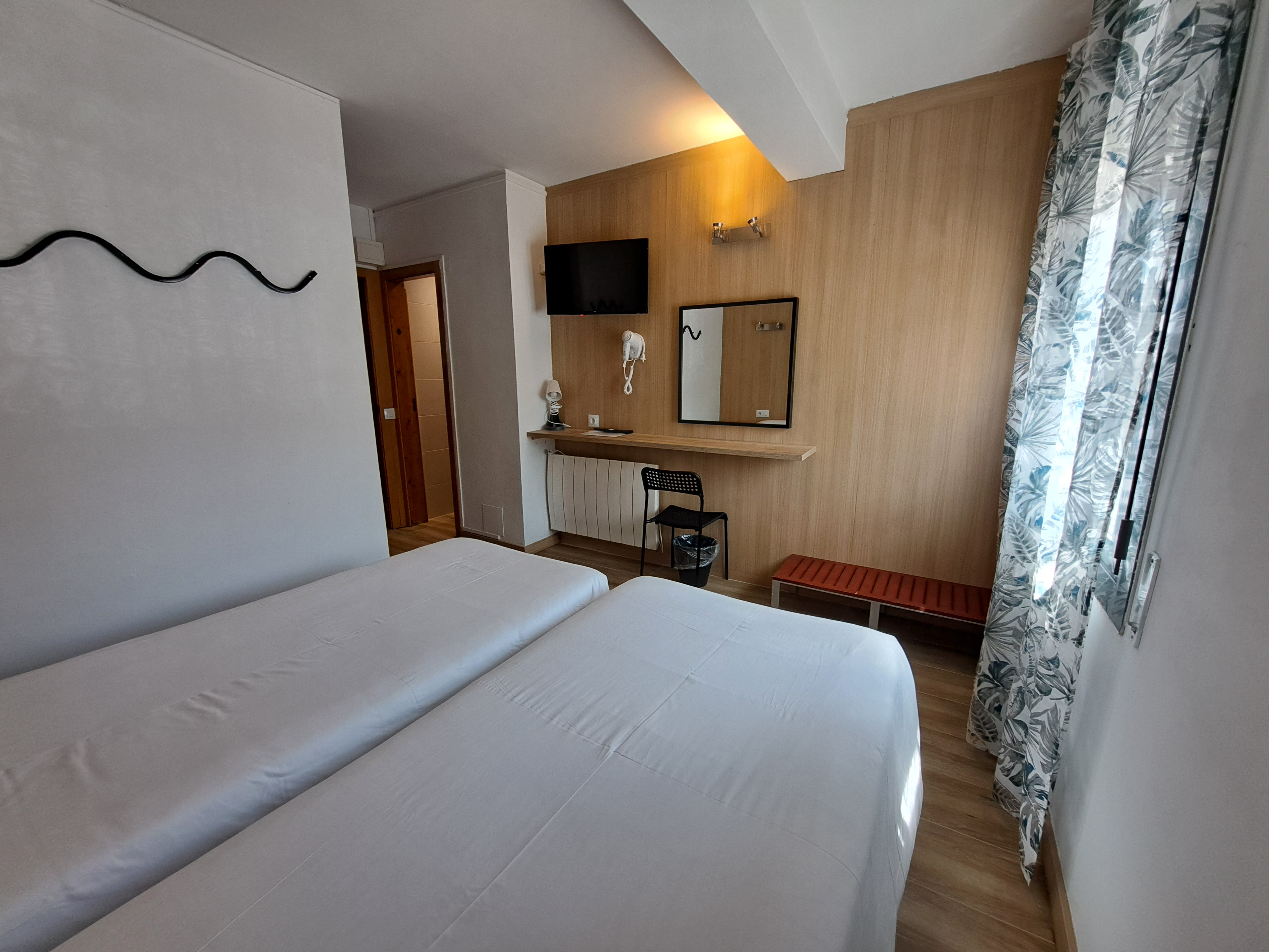 Double or Twin Standard