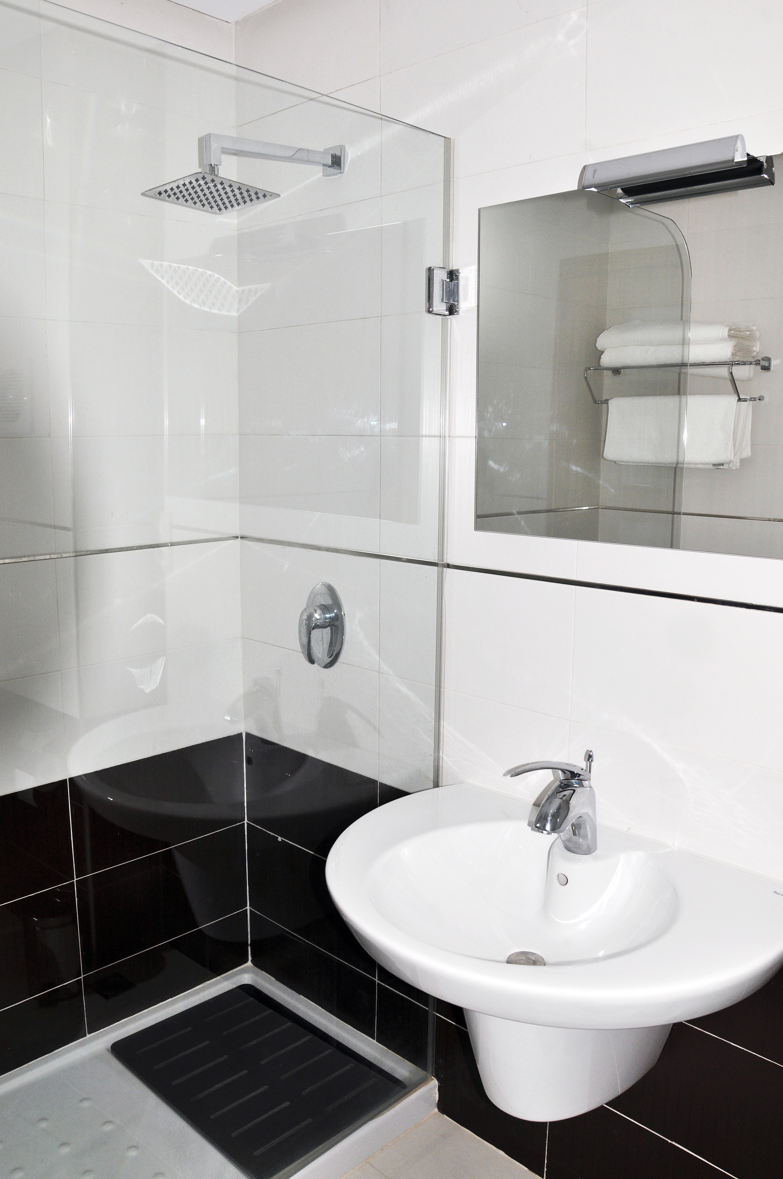 Apartment Capacity 6