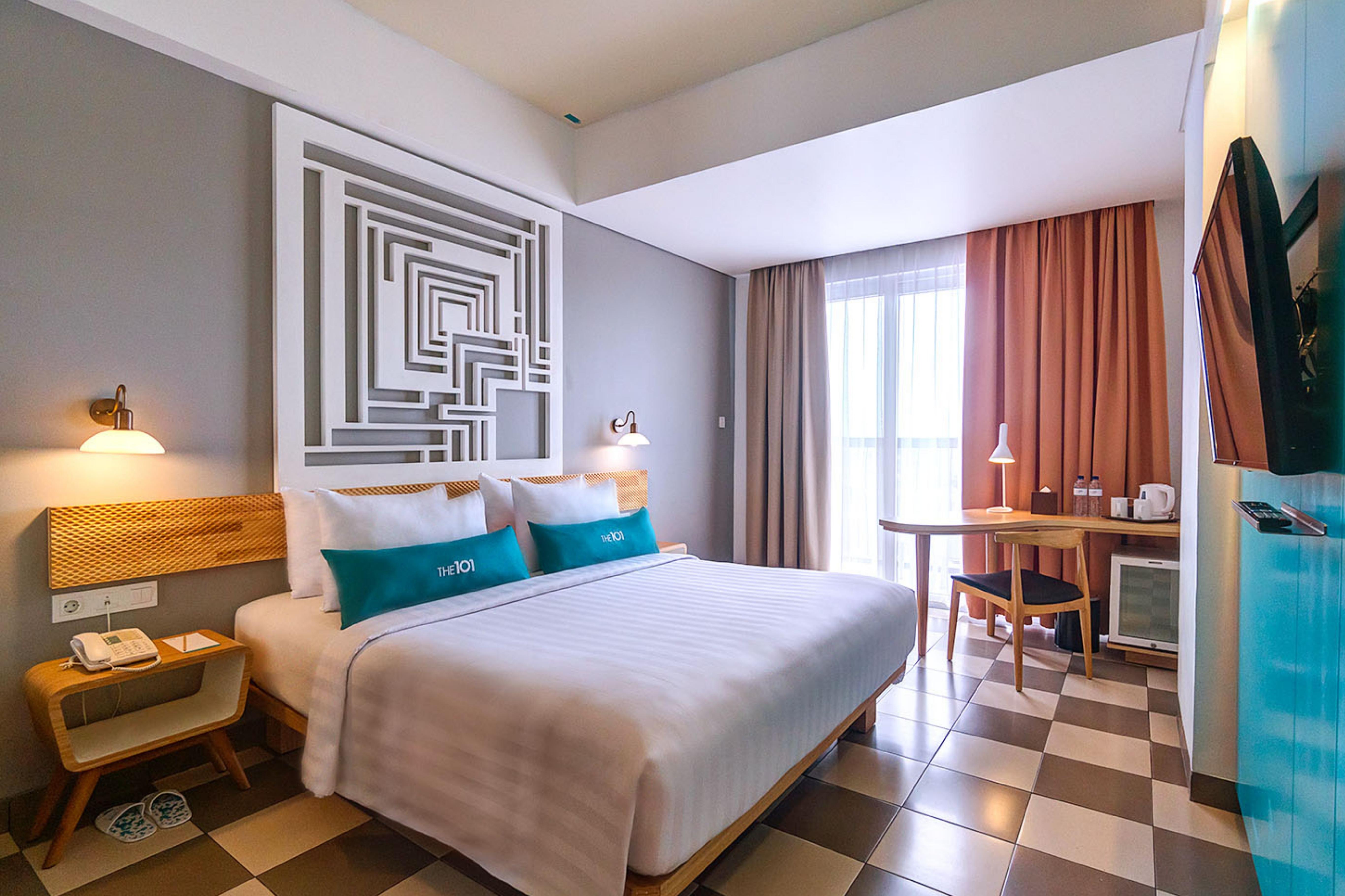 Double or Twin Deluxe with Terrace