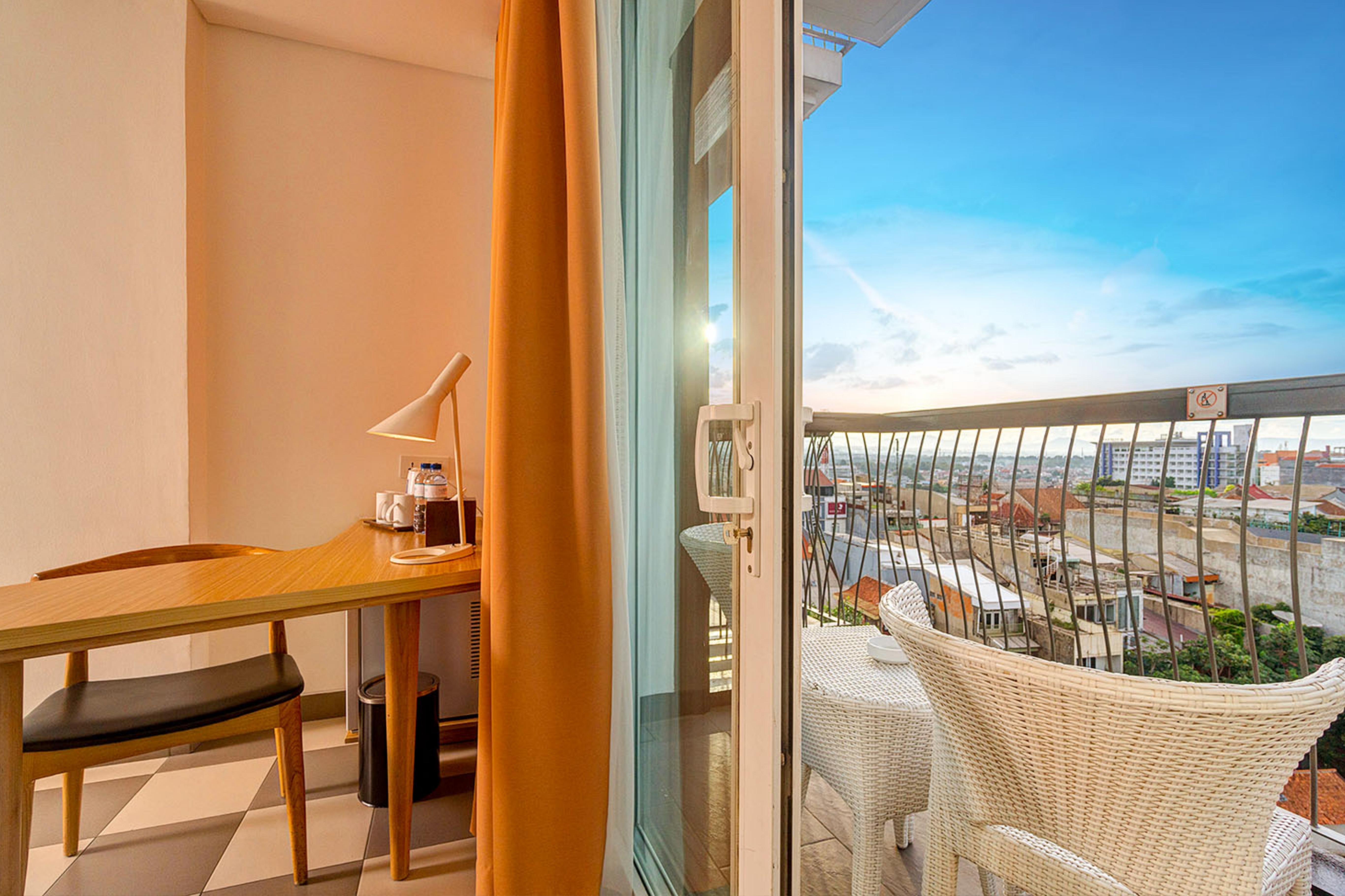 Double or Twin Deluxe with Terrace