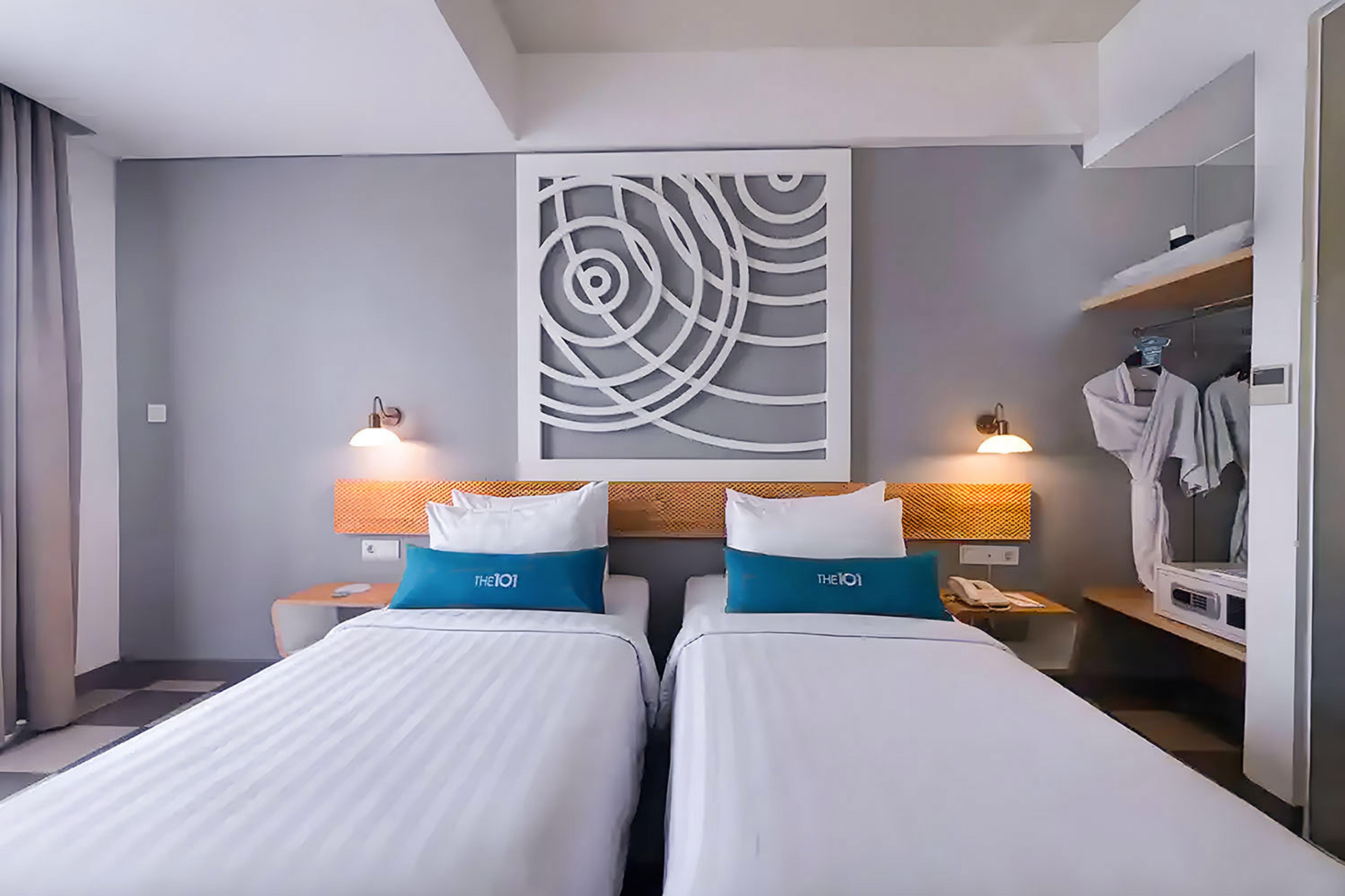 Double or Twin Deluxe with Terrace