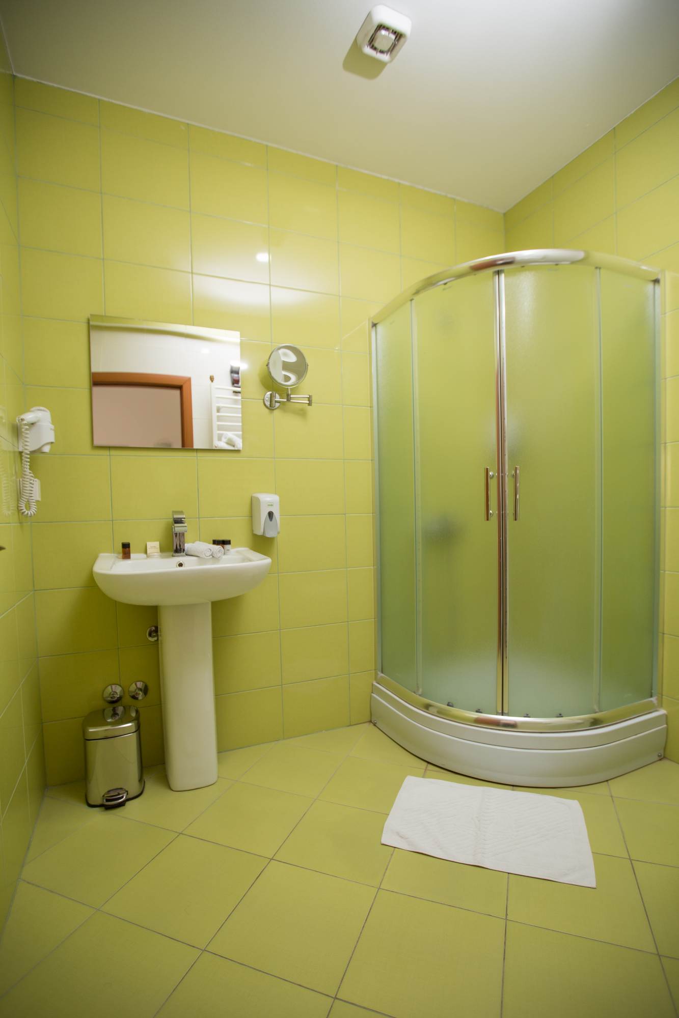 Double or Twin Standard