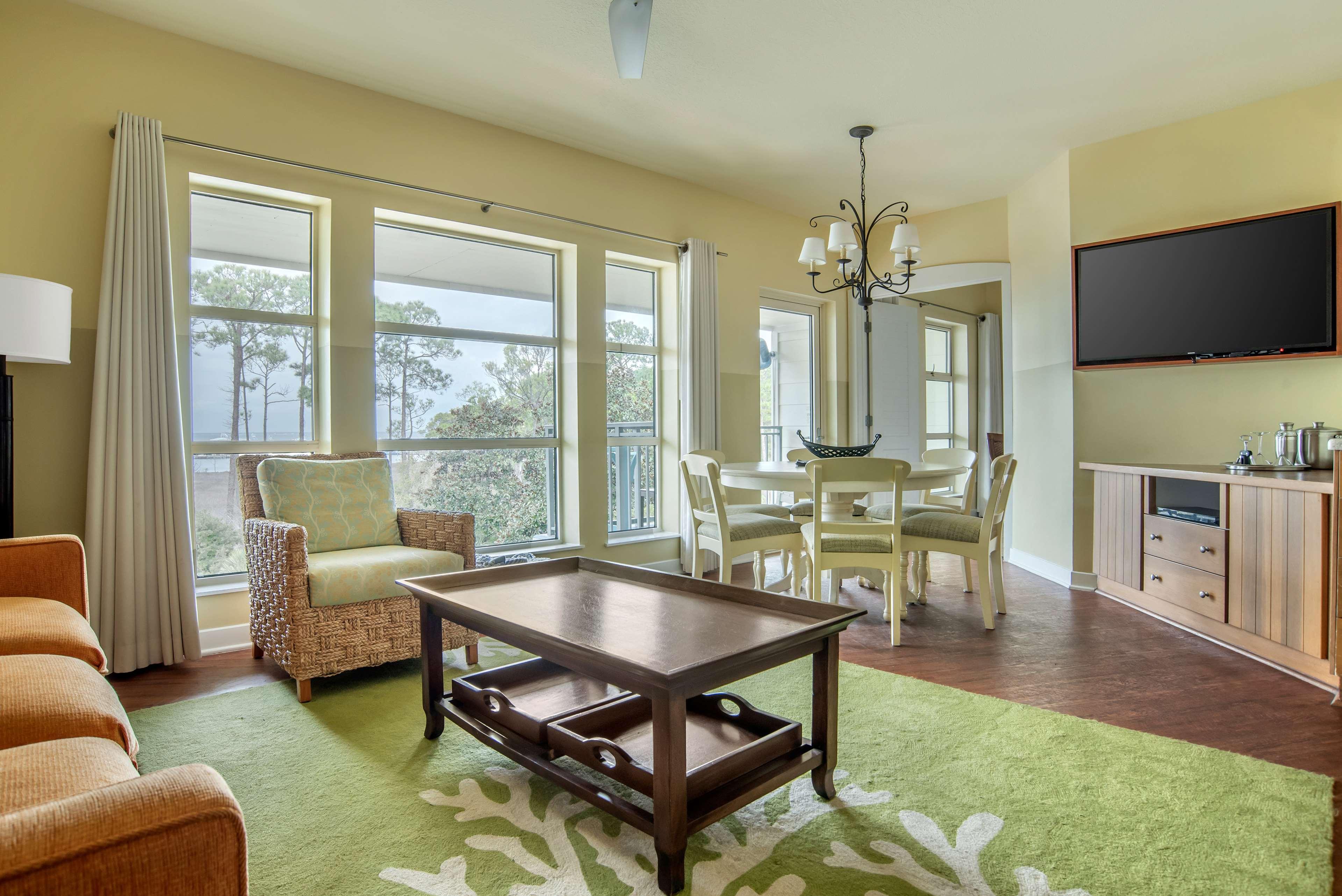 Suite Bay View King Bed