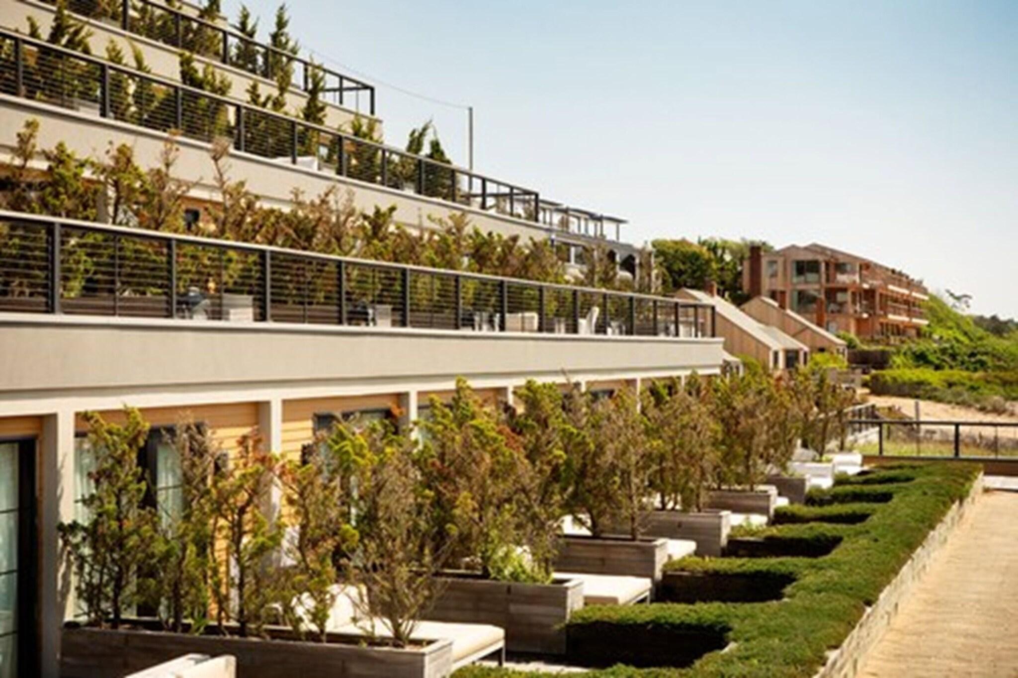 Double Ocean Front King Bed