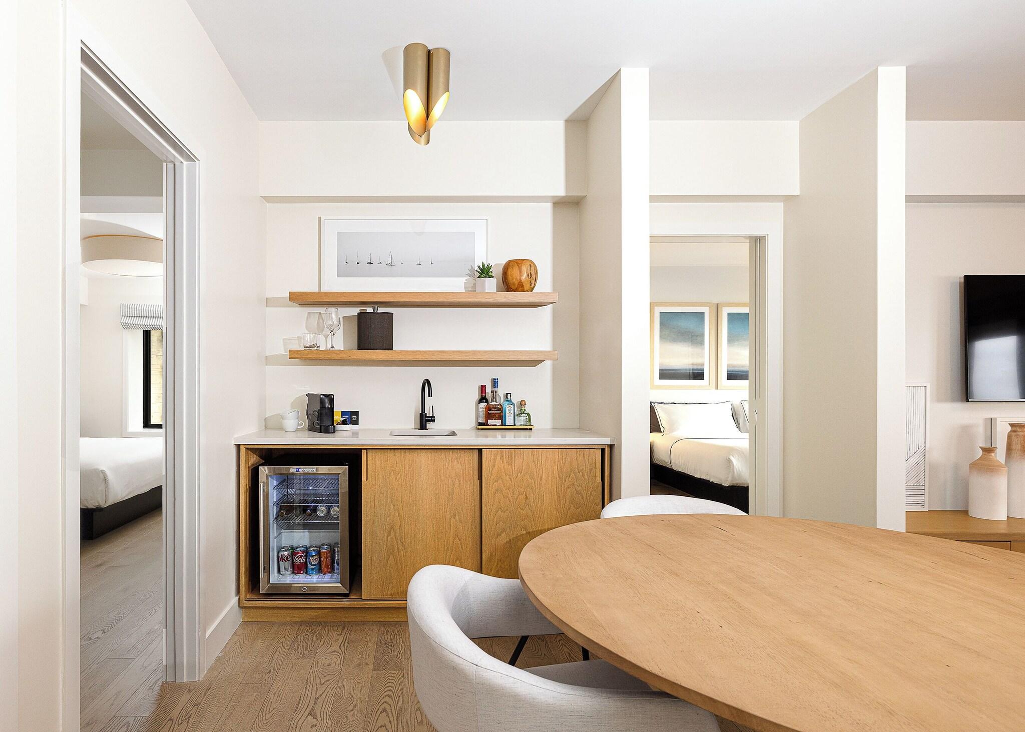 Suite Partial Ocean View