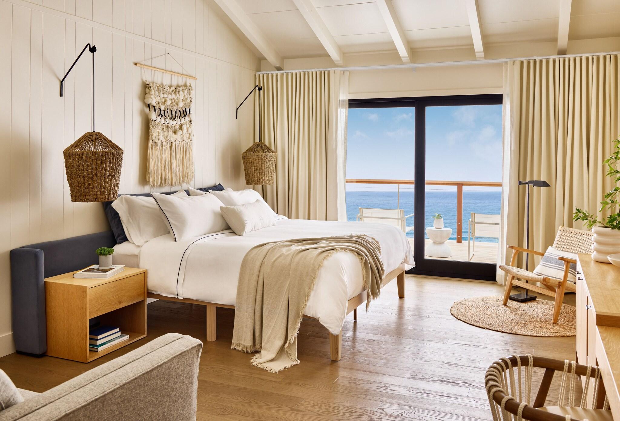 Double Ocean View King Bed