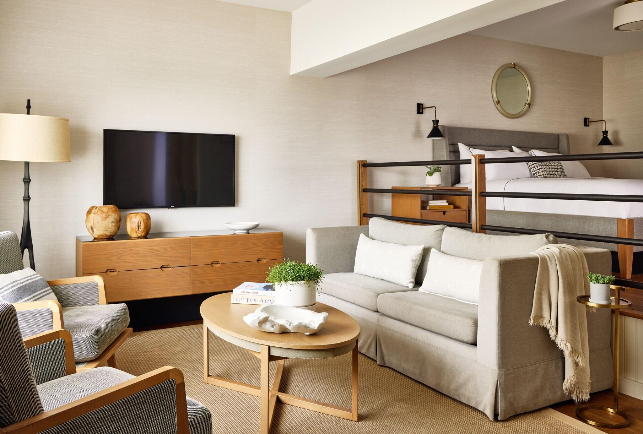 Junior Suite Partial Ocean View