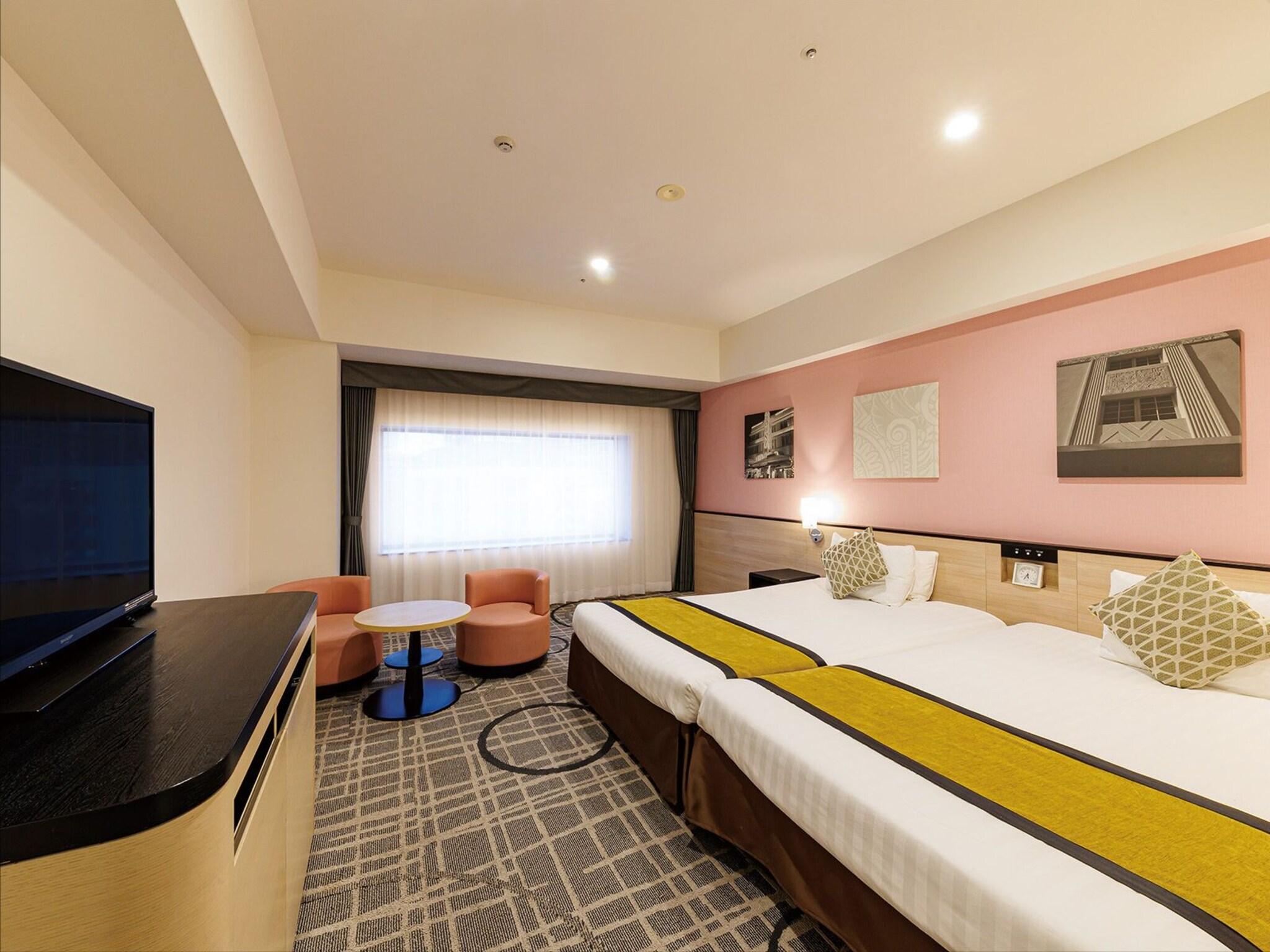 Twin Superior City View