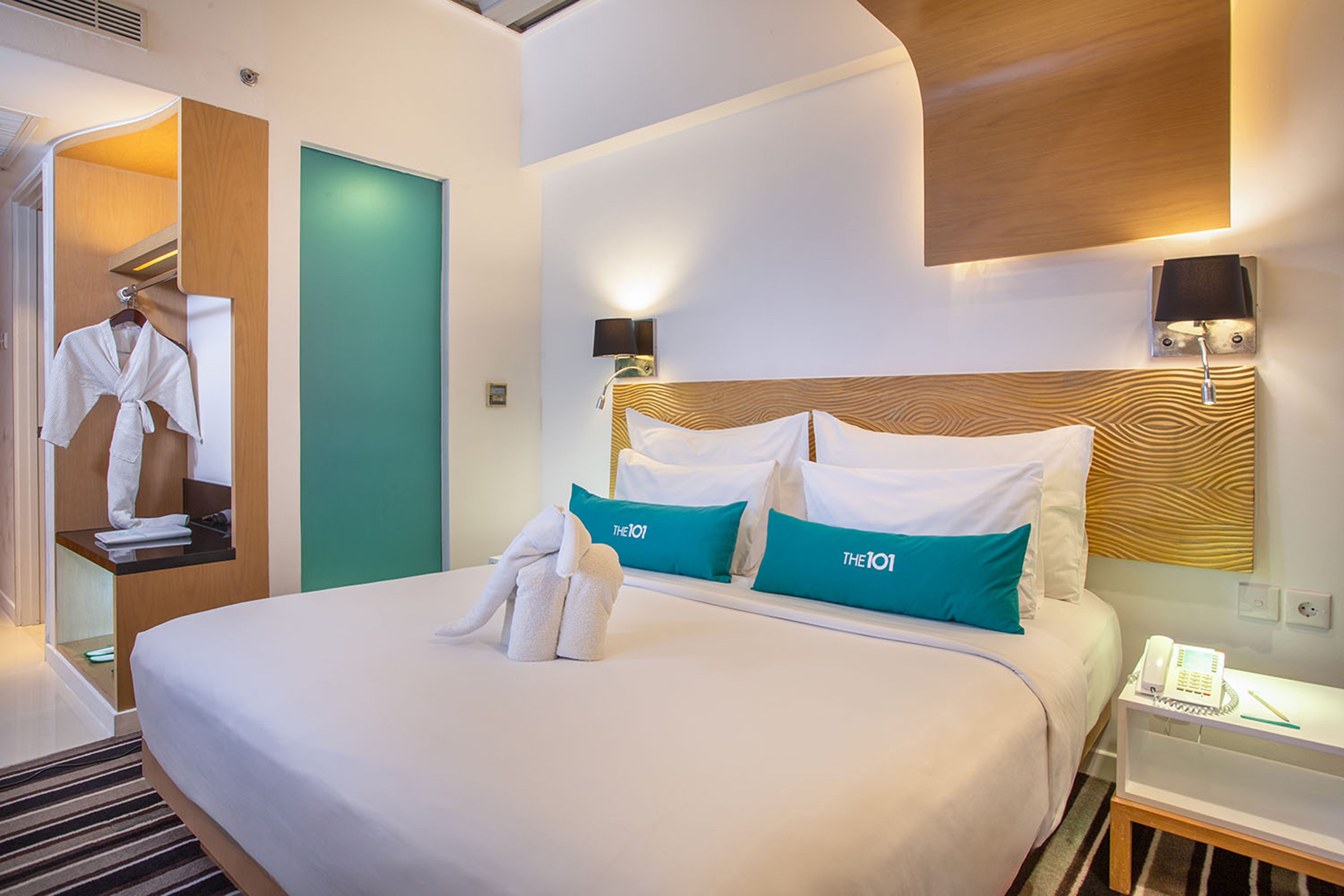 Double or Twin Deluxe