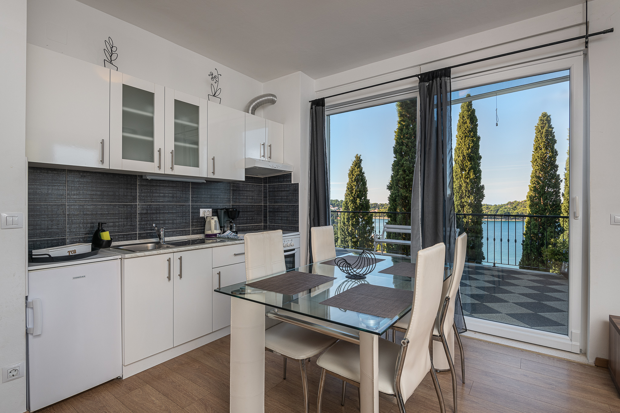 Apartment Sea View with Balcony