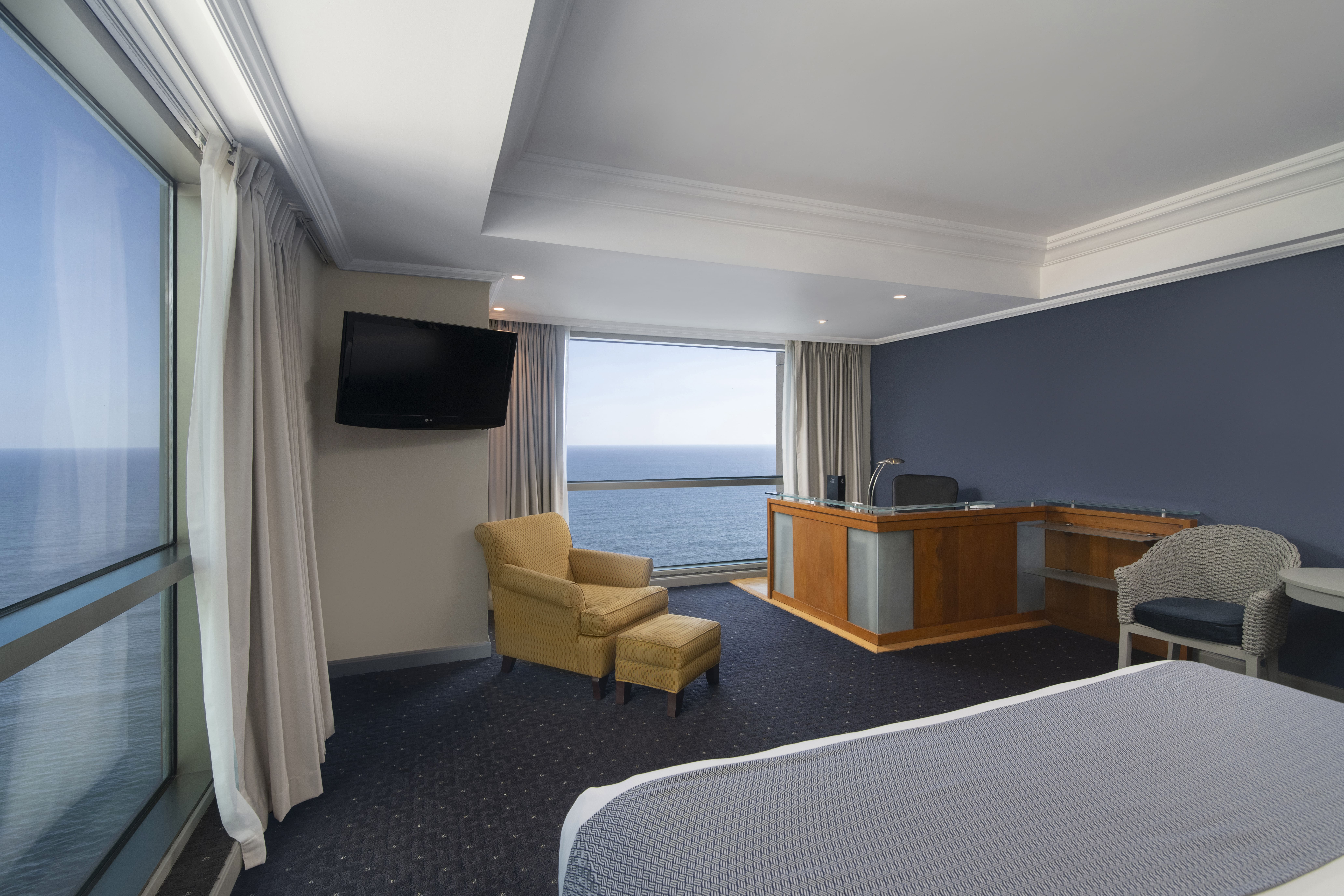 Single Deluxe Ocean Front