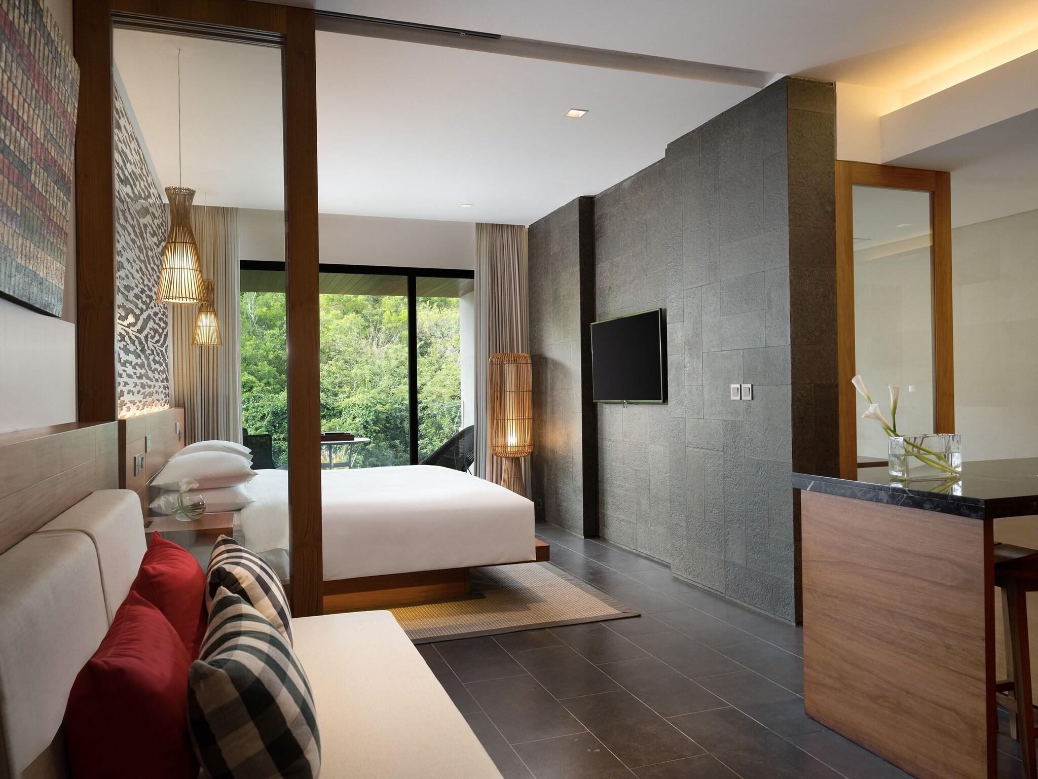 Suite Garden View with Balcony