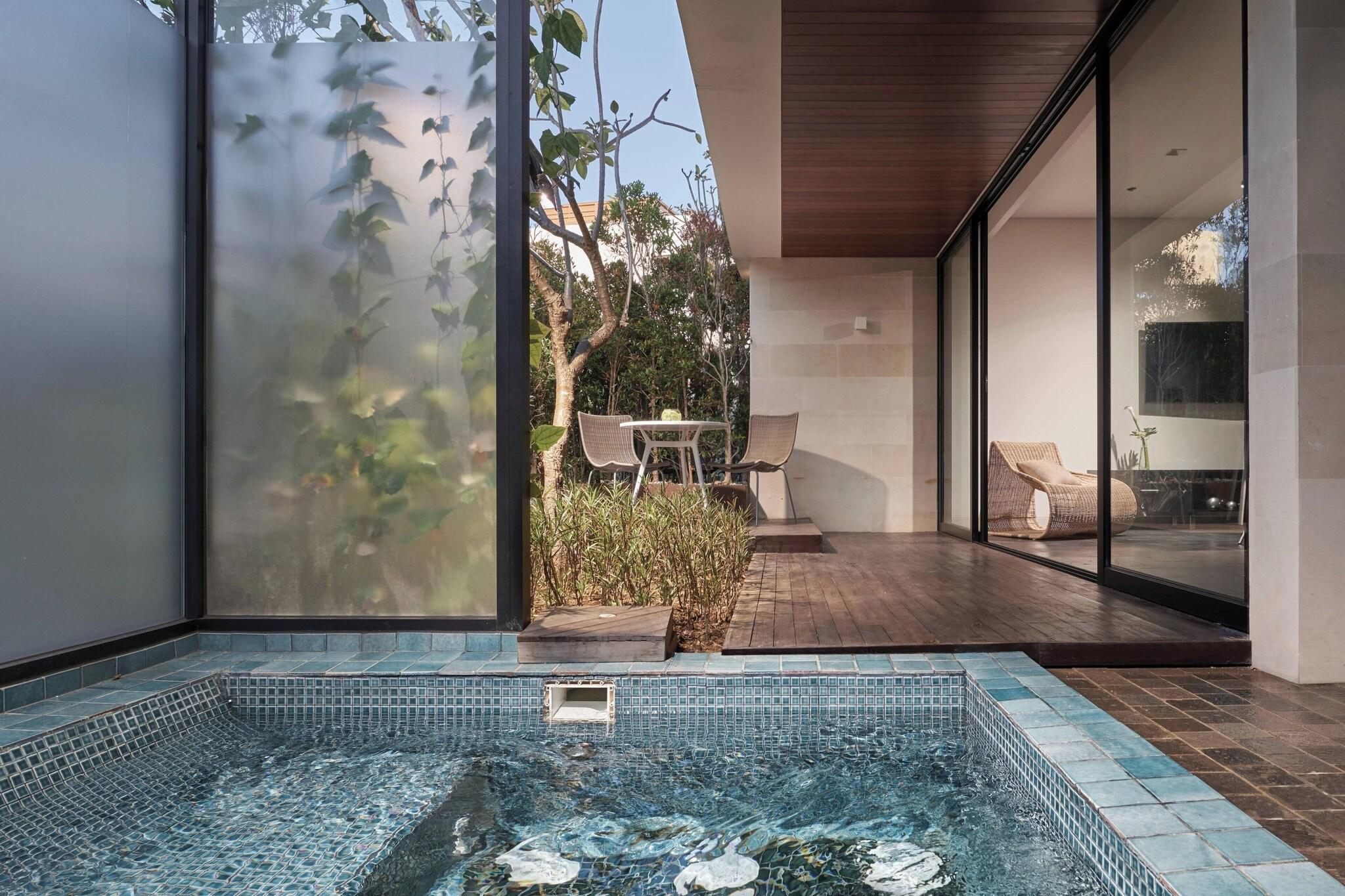 Double King Size Bed