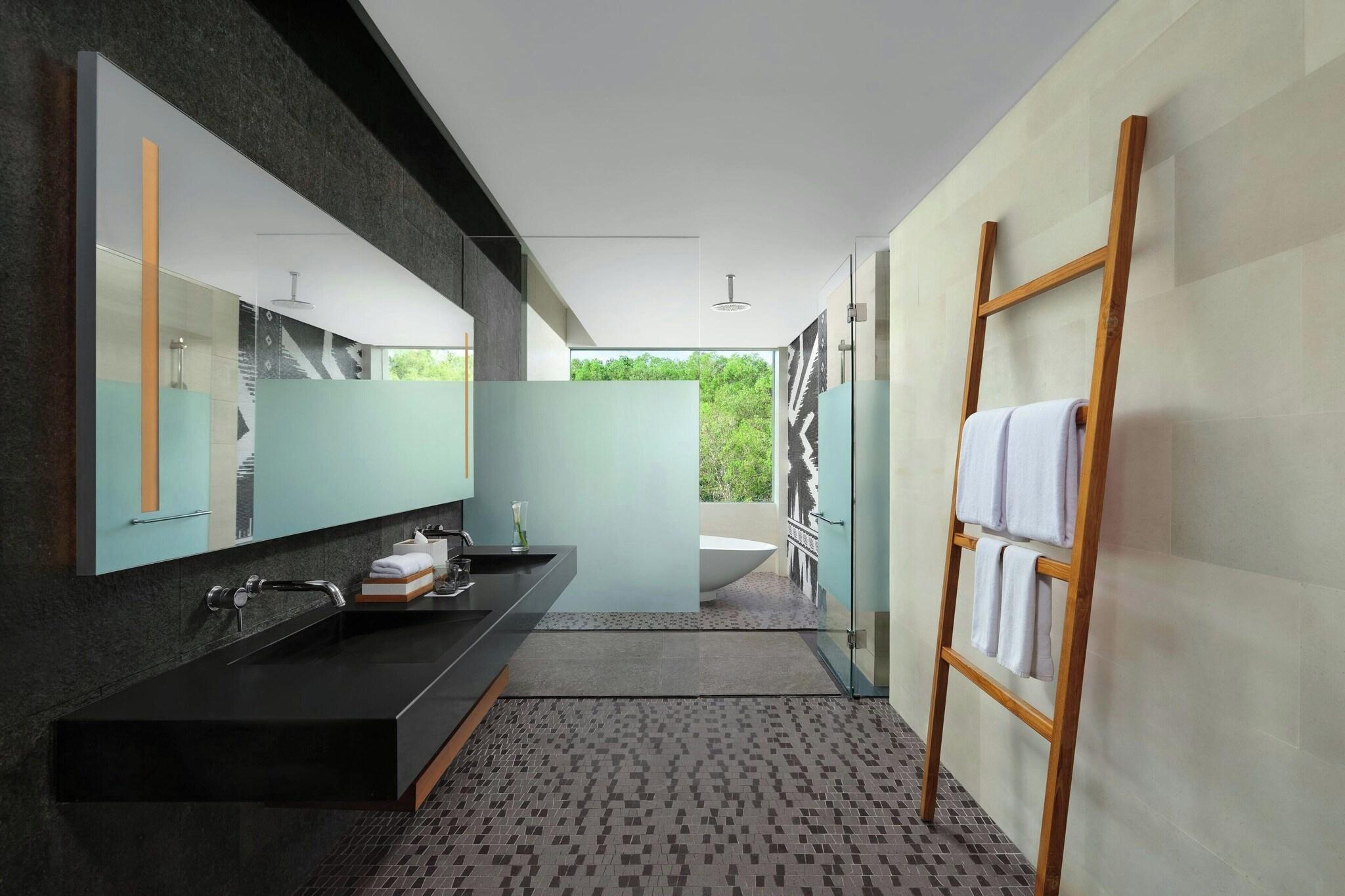 Suite Garden View with Balcony