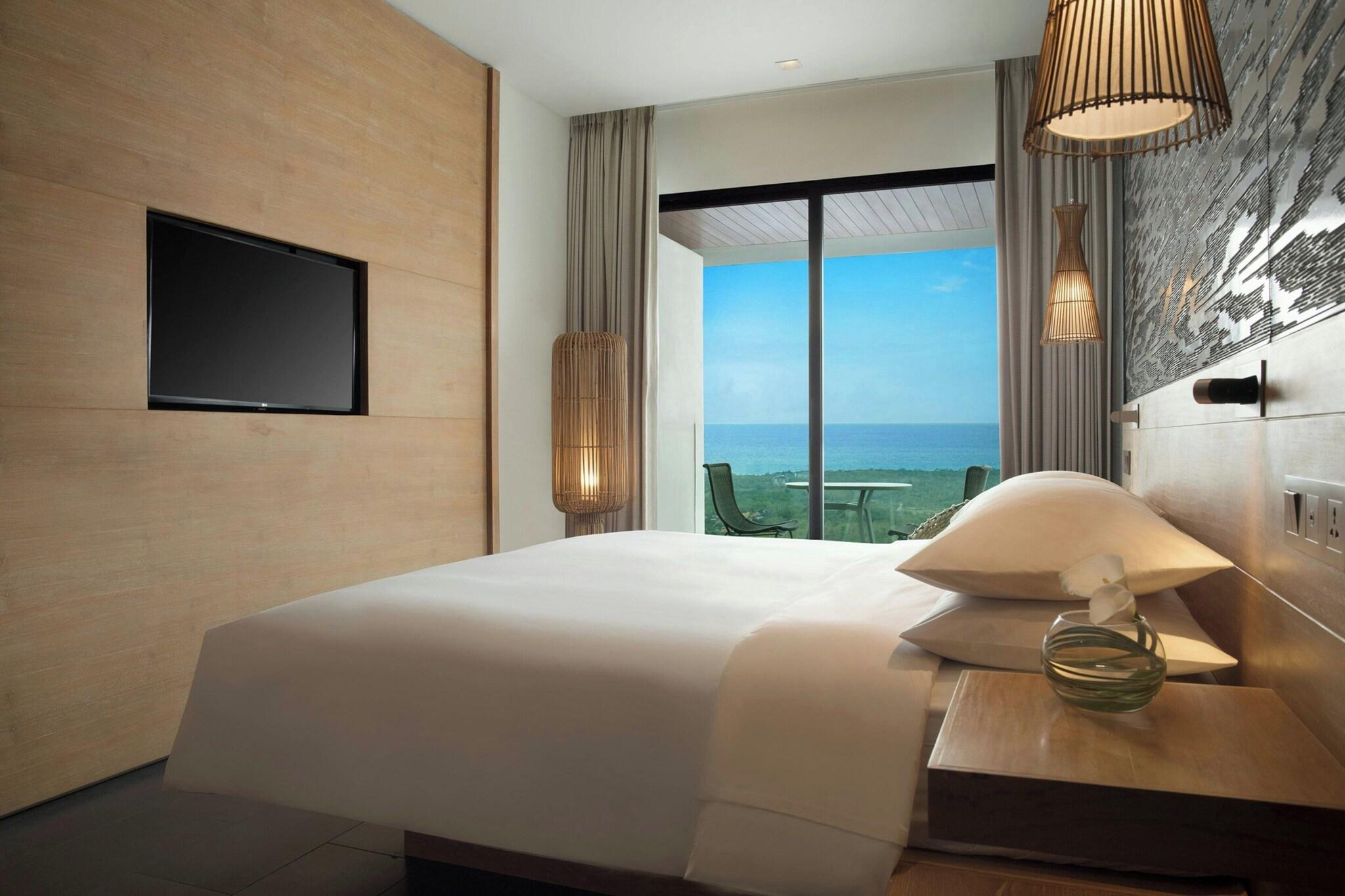 Double Ocean View King Bed