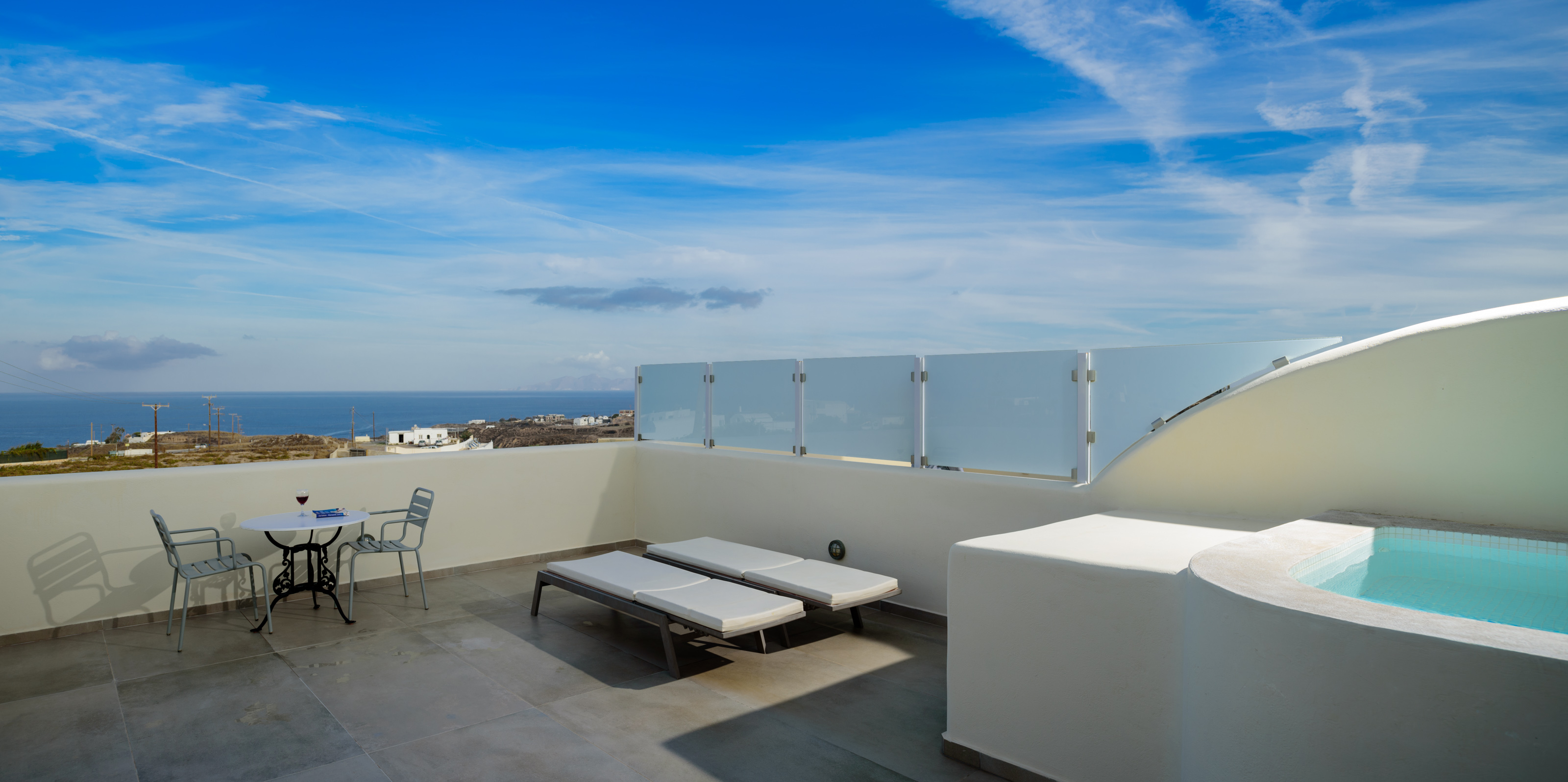 Family Room with Jacuzzi