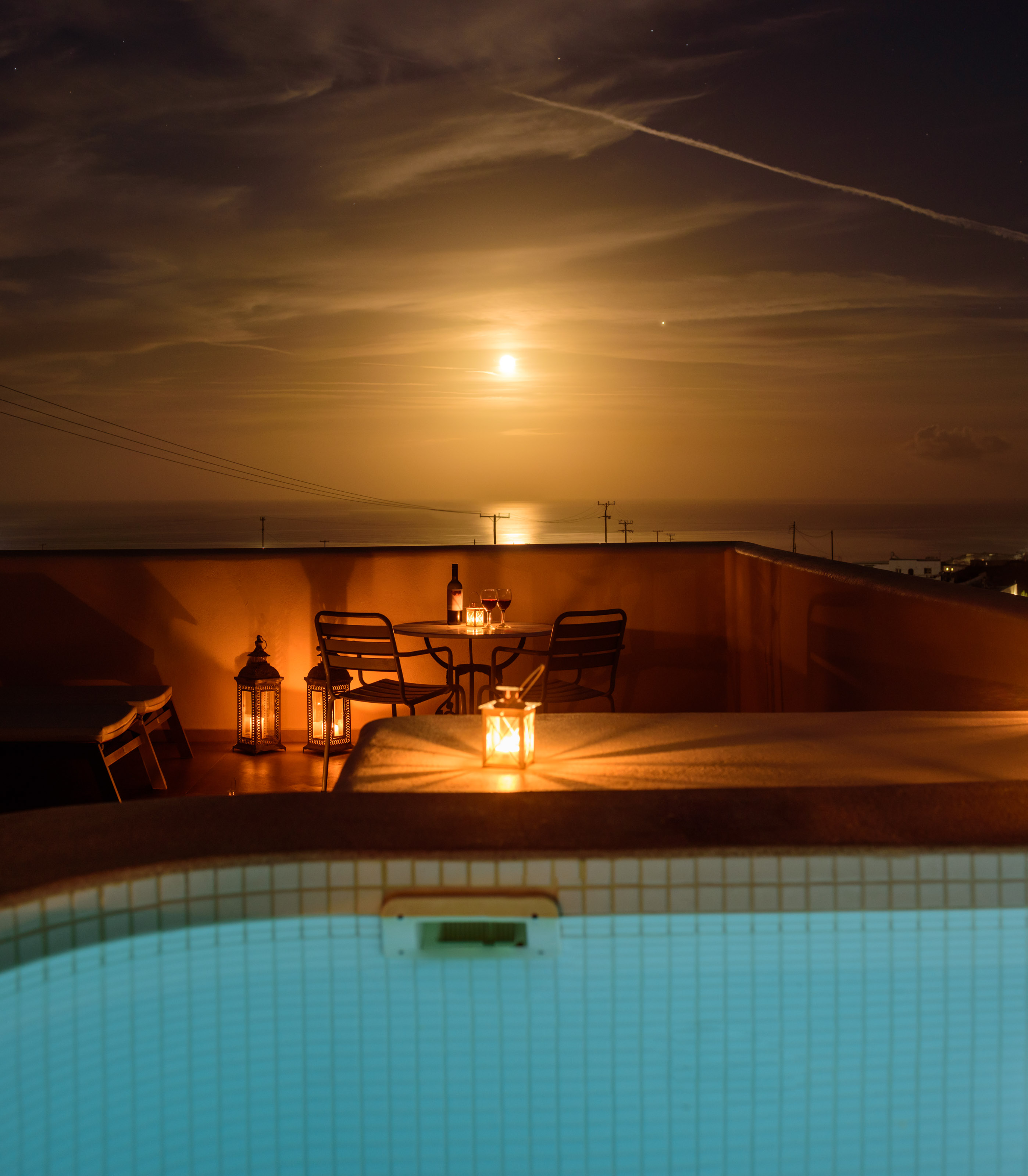 Family Room with Jacuzzi