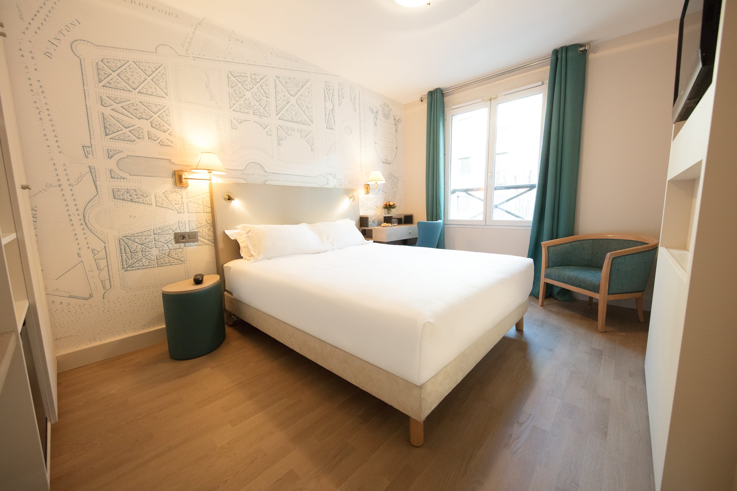 Double or Twin Standard