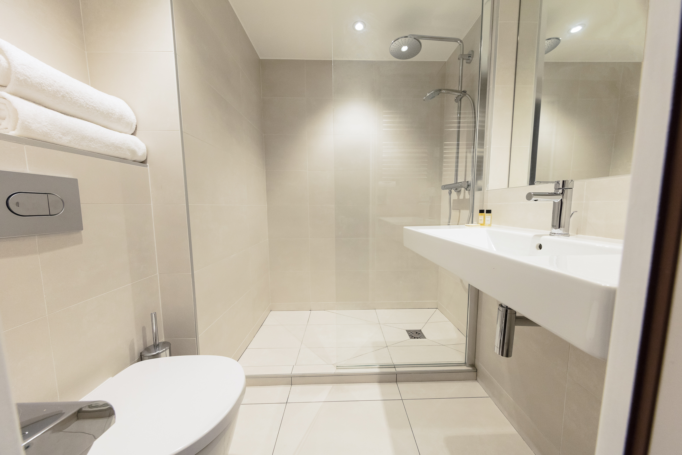 Double or Twin Standard