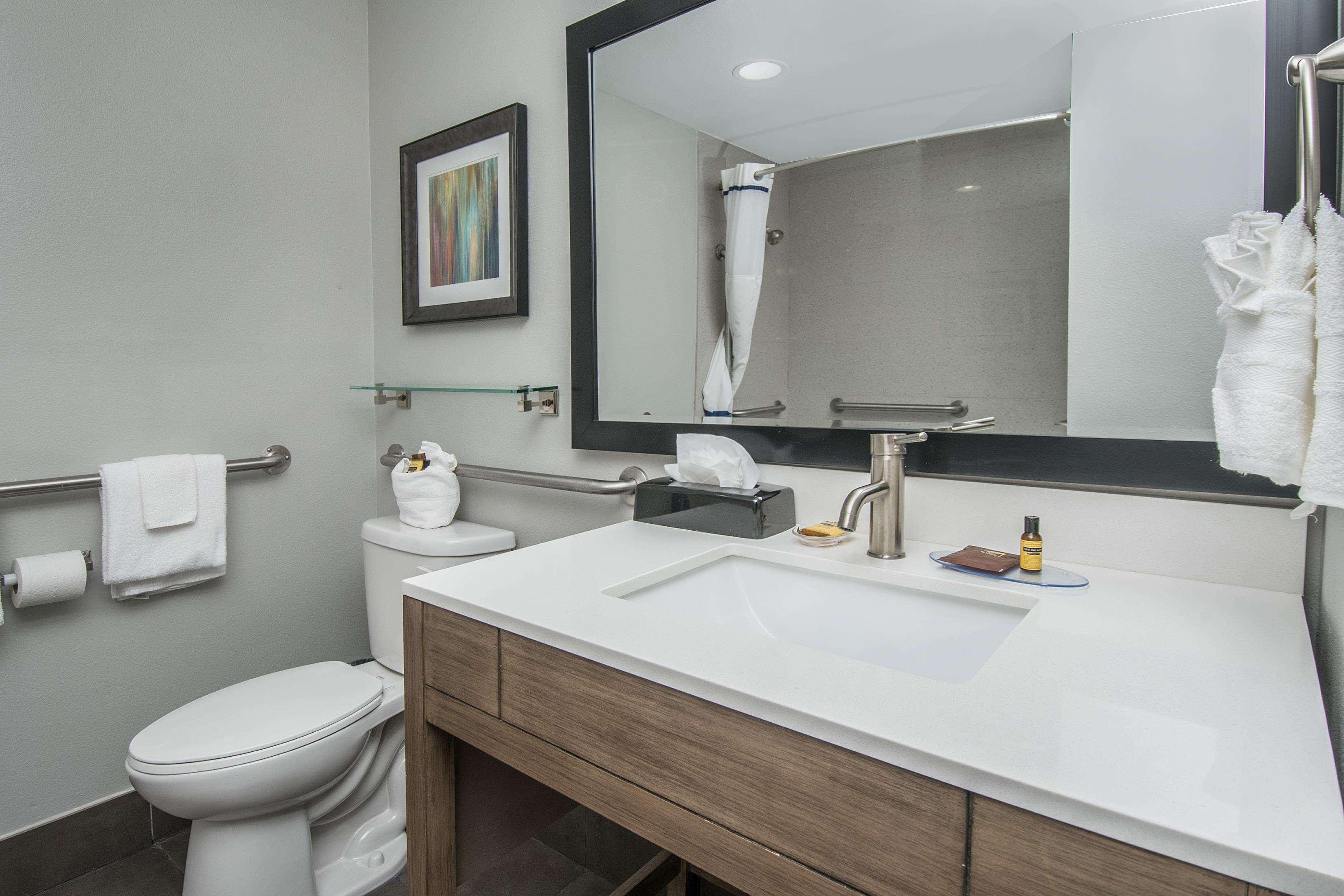 Room King Bed Non Smoking