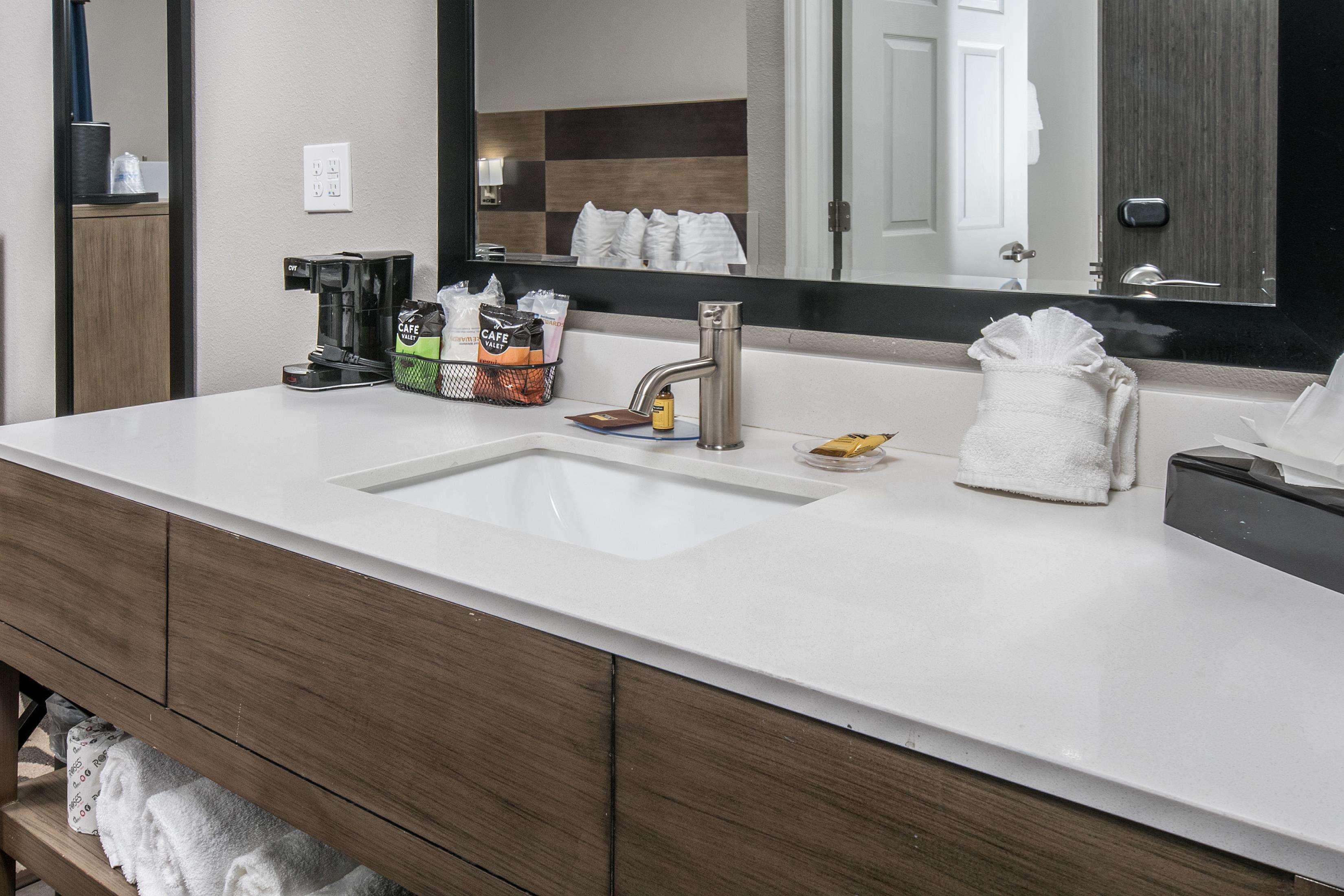 Suite King Bed Non Smoking