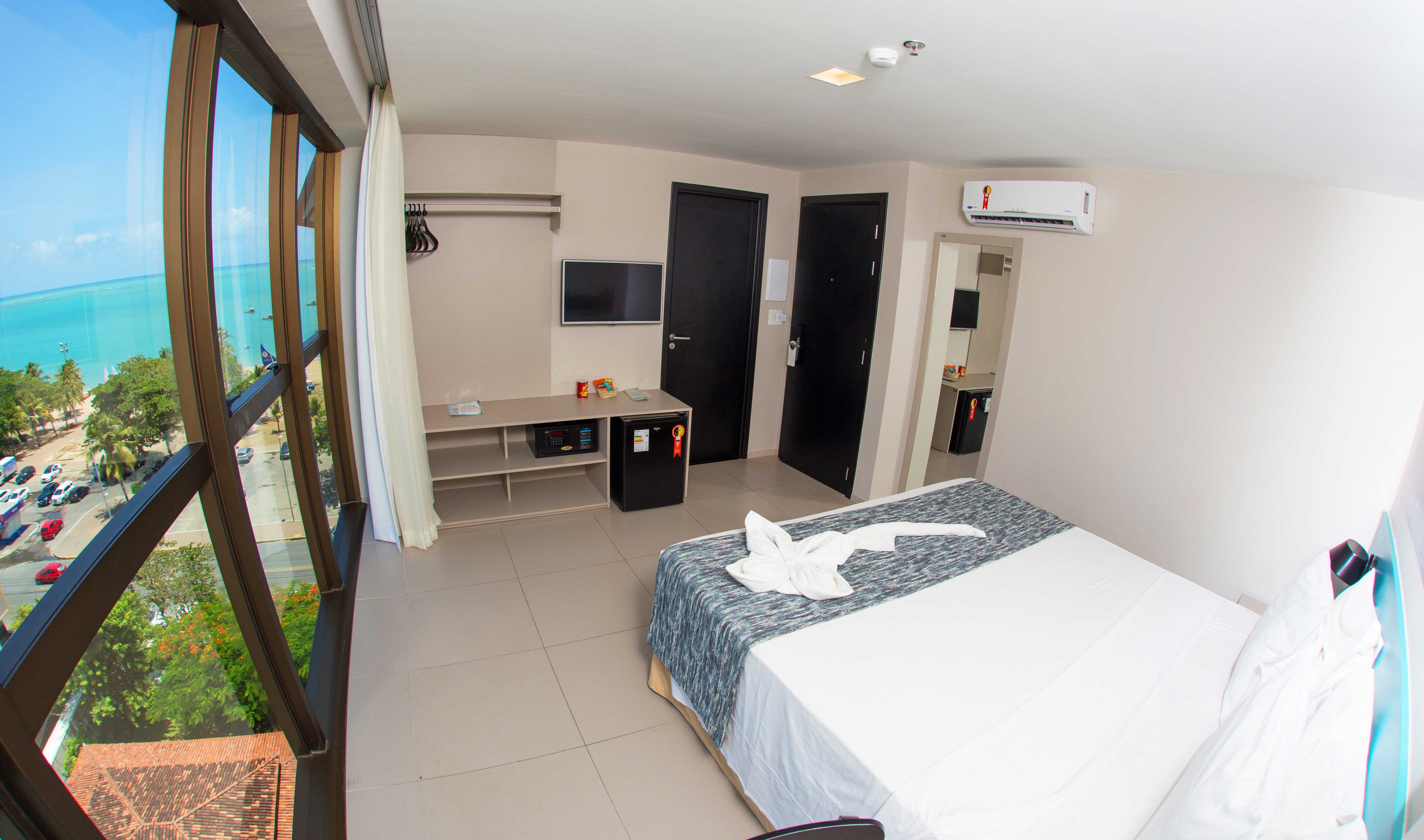 Double Deluxe Side Sea View