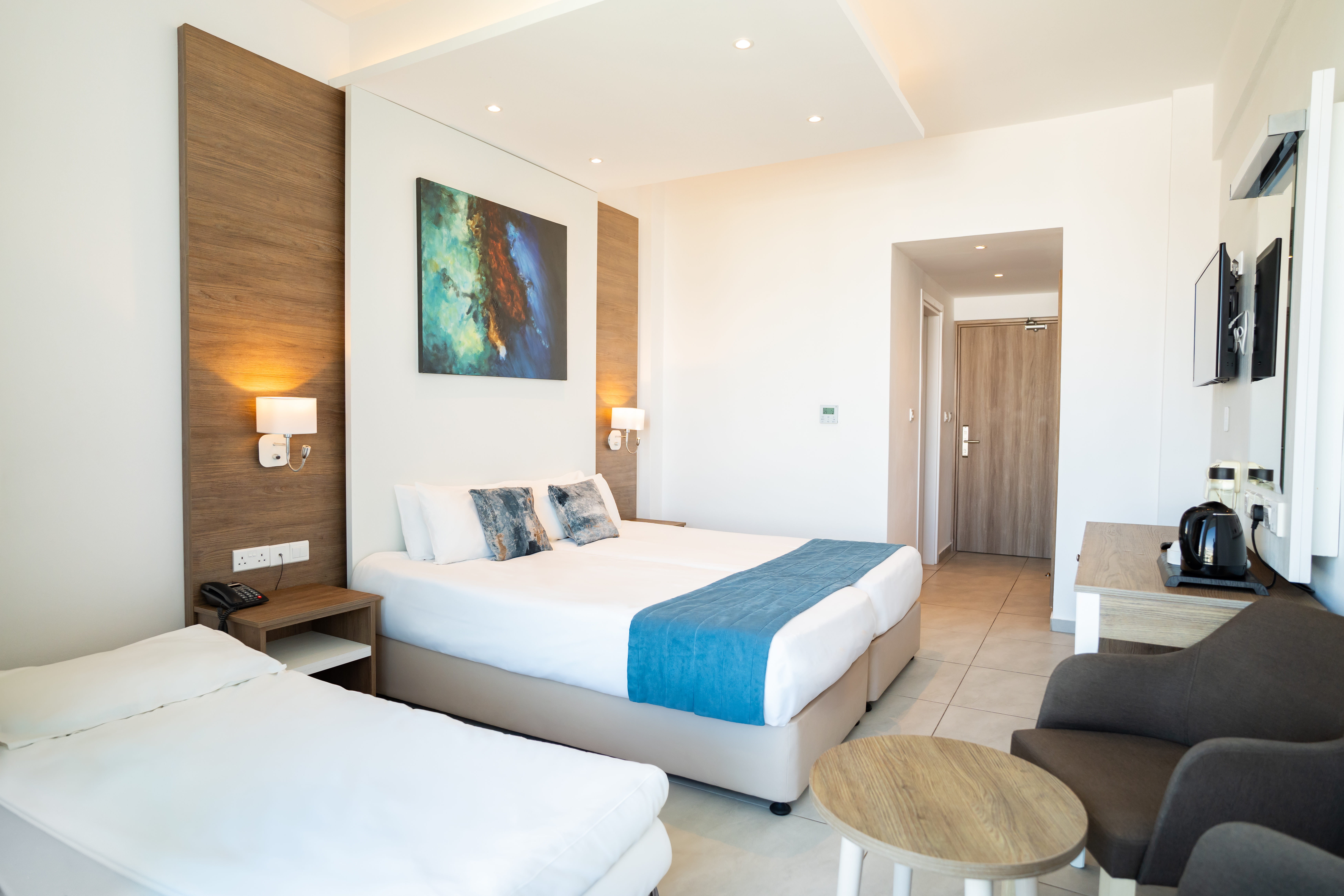 Double or Twin Side Sea View