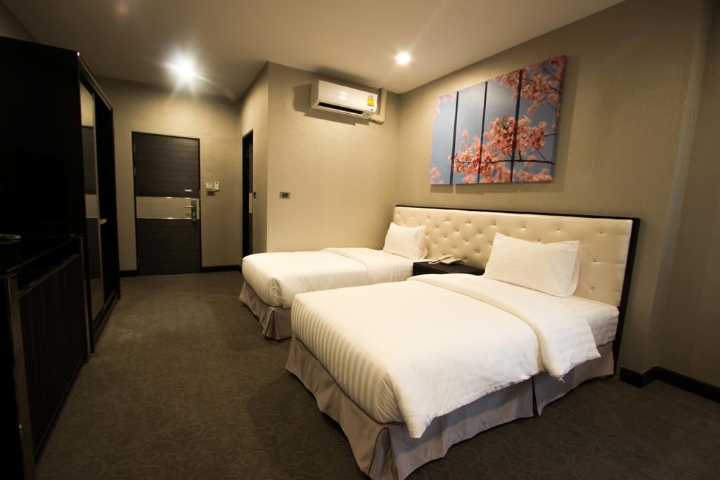 Double or Twin Standard