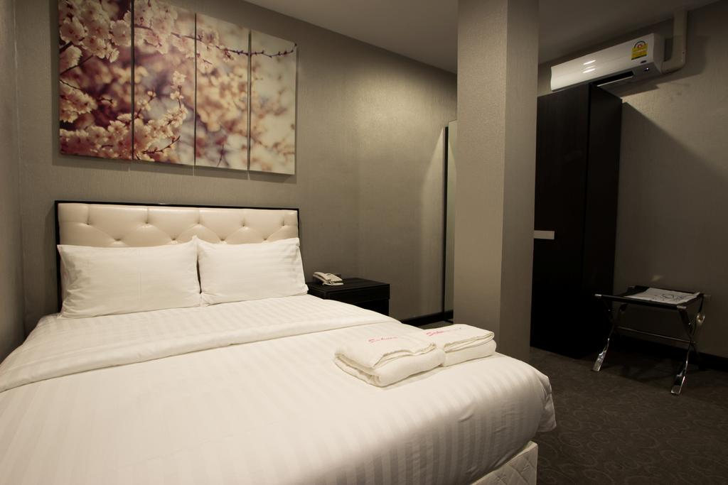 Double or Twin Standard