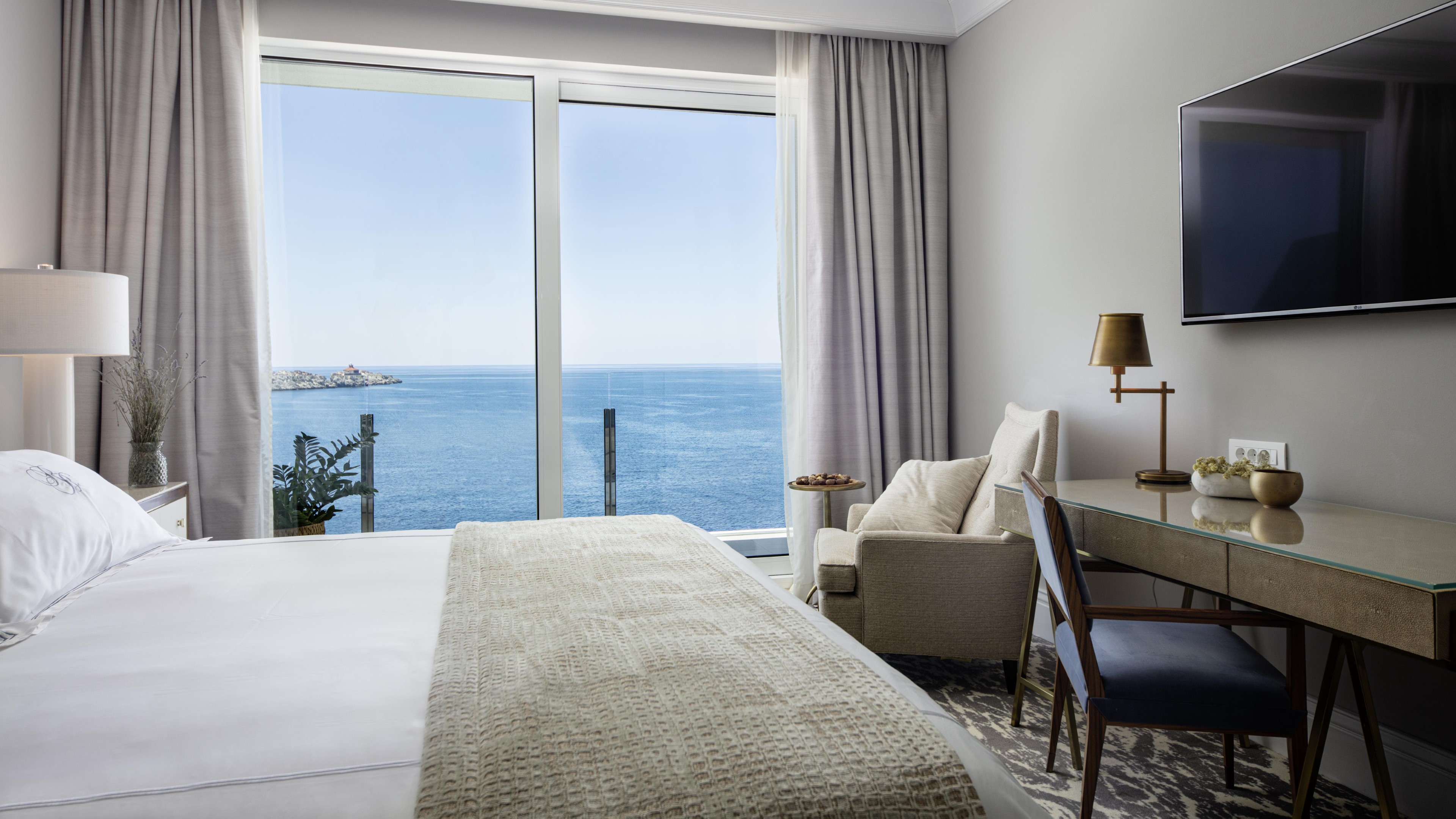 Double Single Deluxe Sea View with Balcony