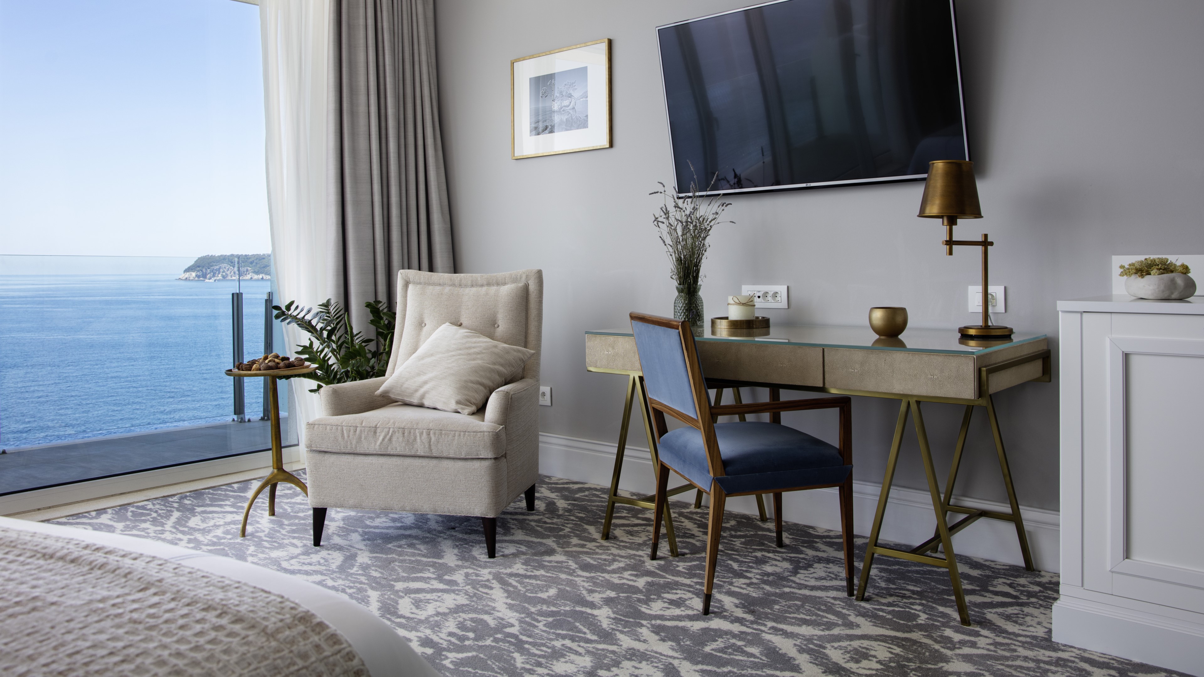 Double Single Deluxe Sea View with Balcony