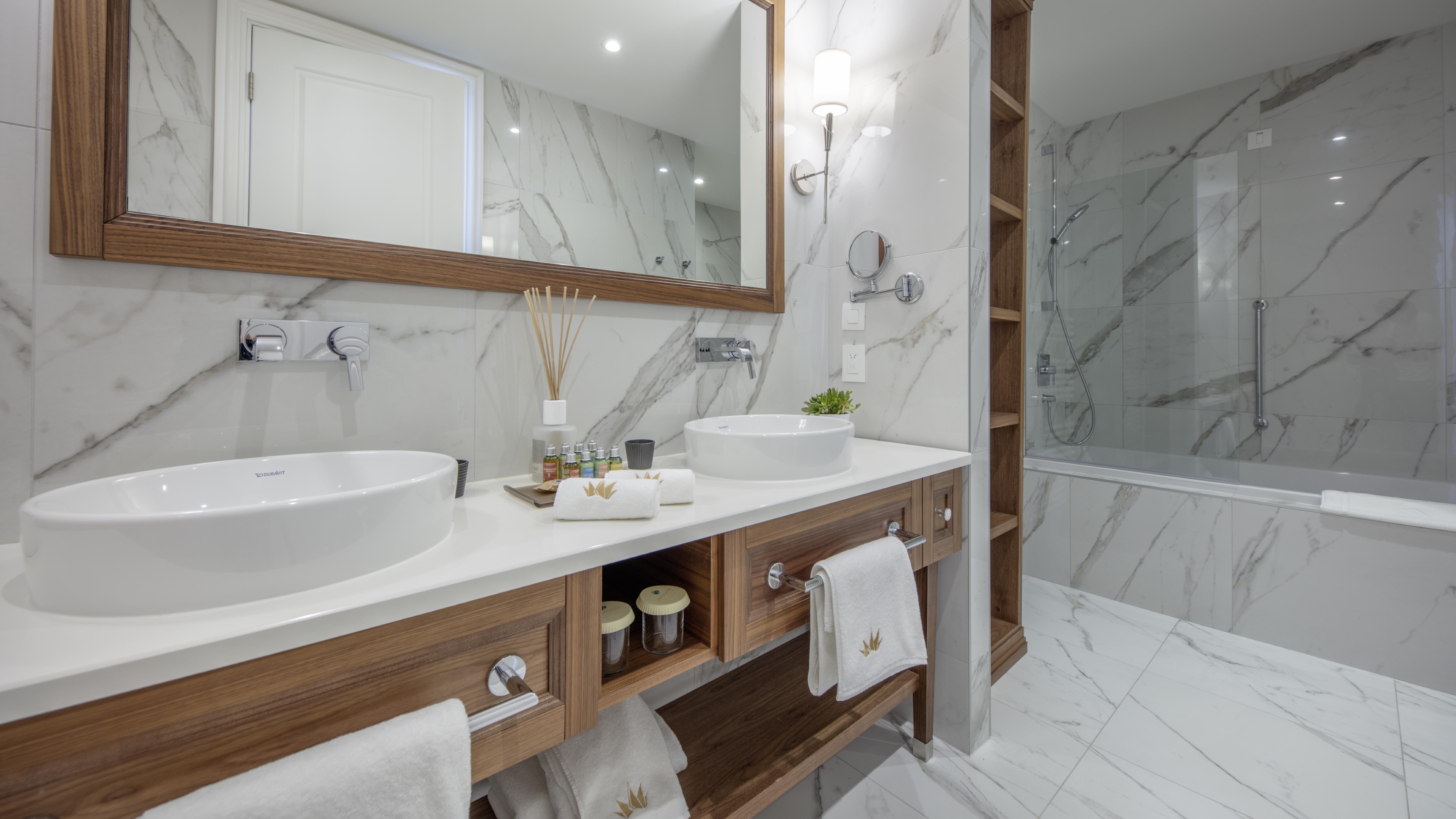 Double Queen Size Bed