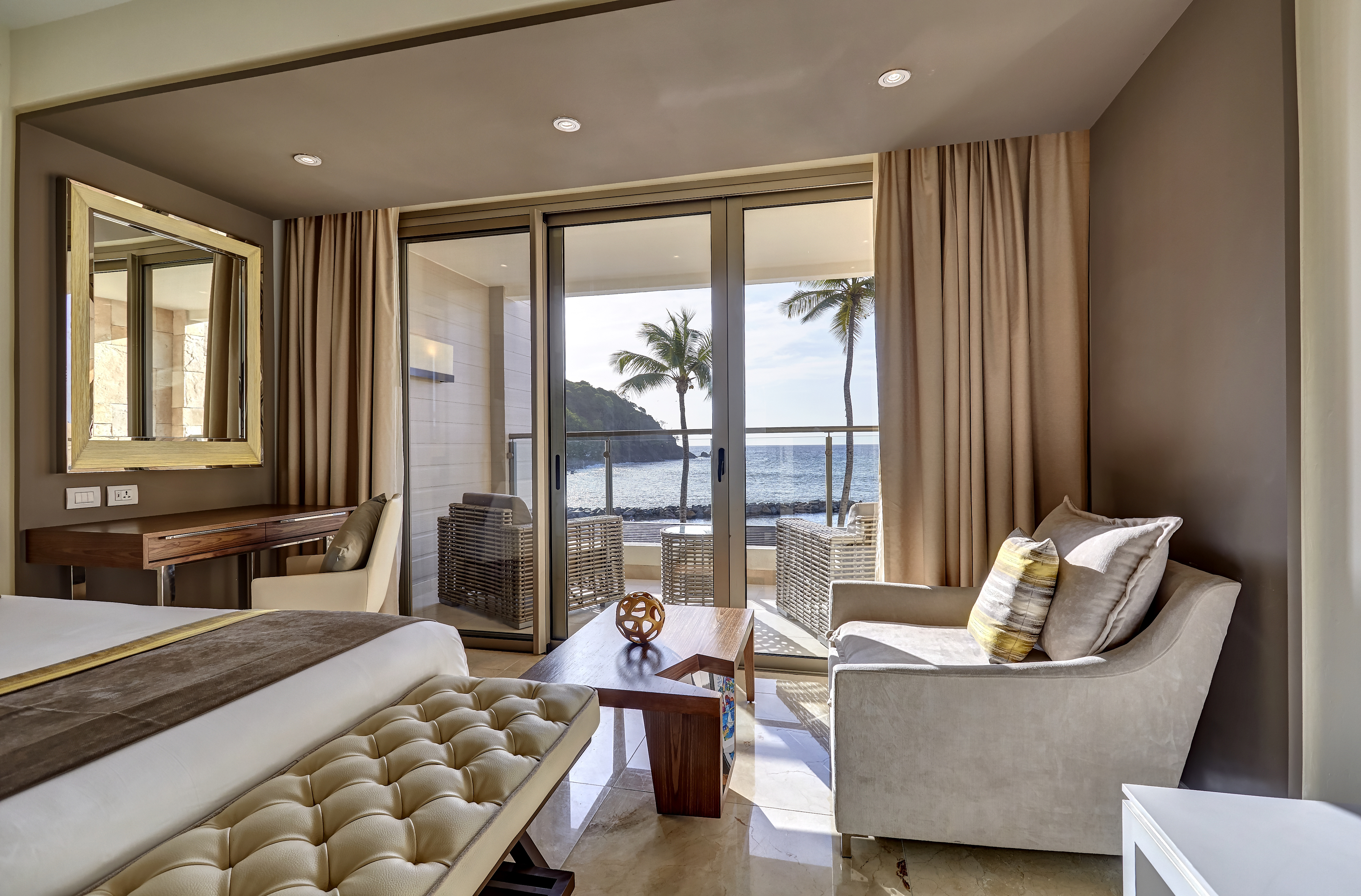 Suite Ocean Front Two Bedrooms