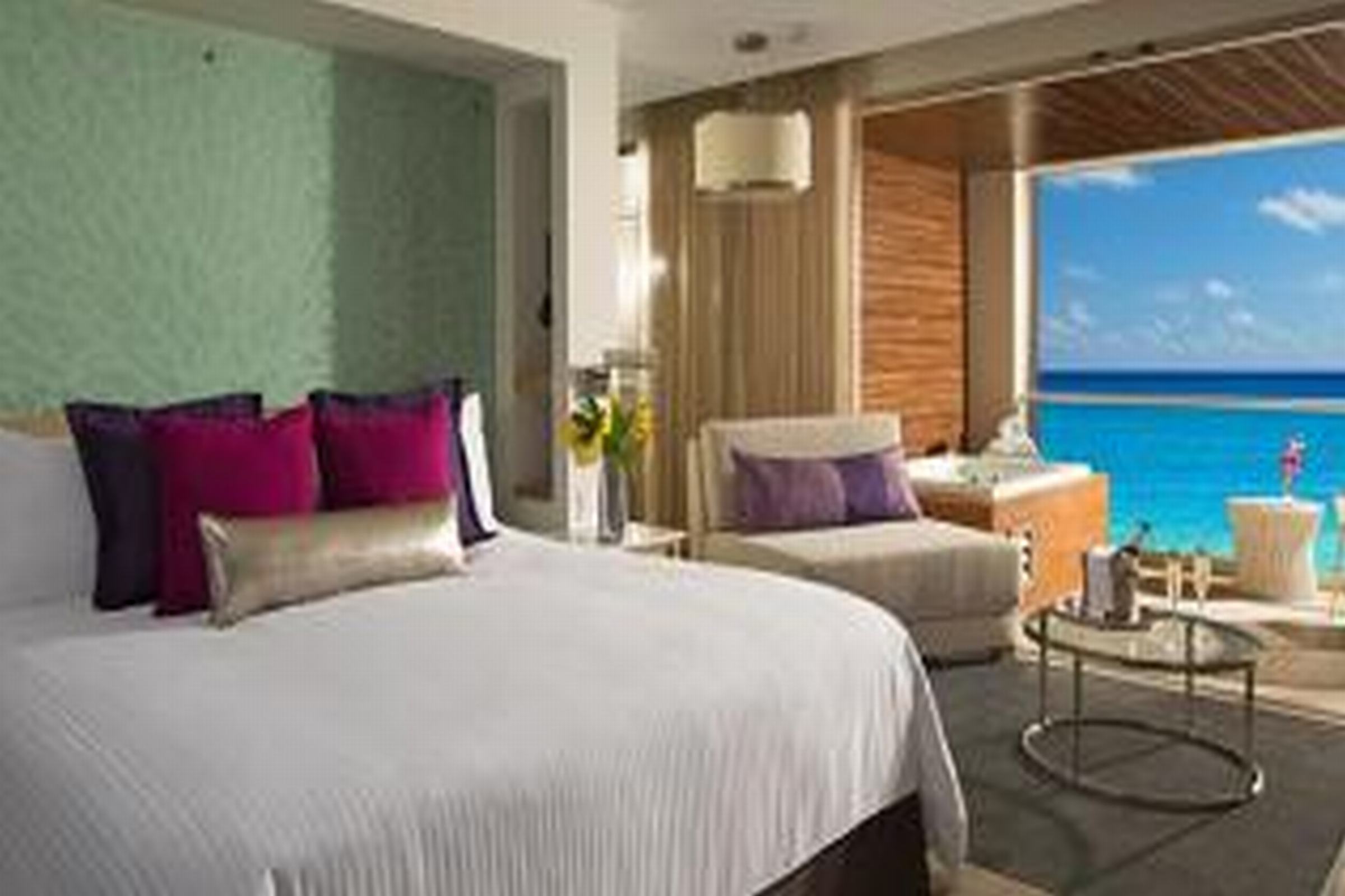 Junior Suite Deluxe Ocean View