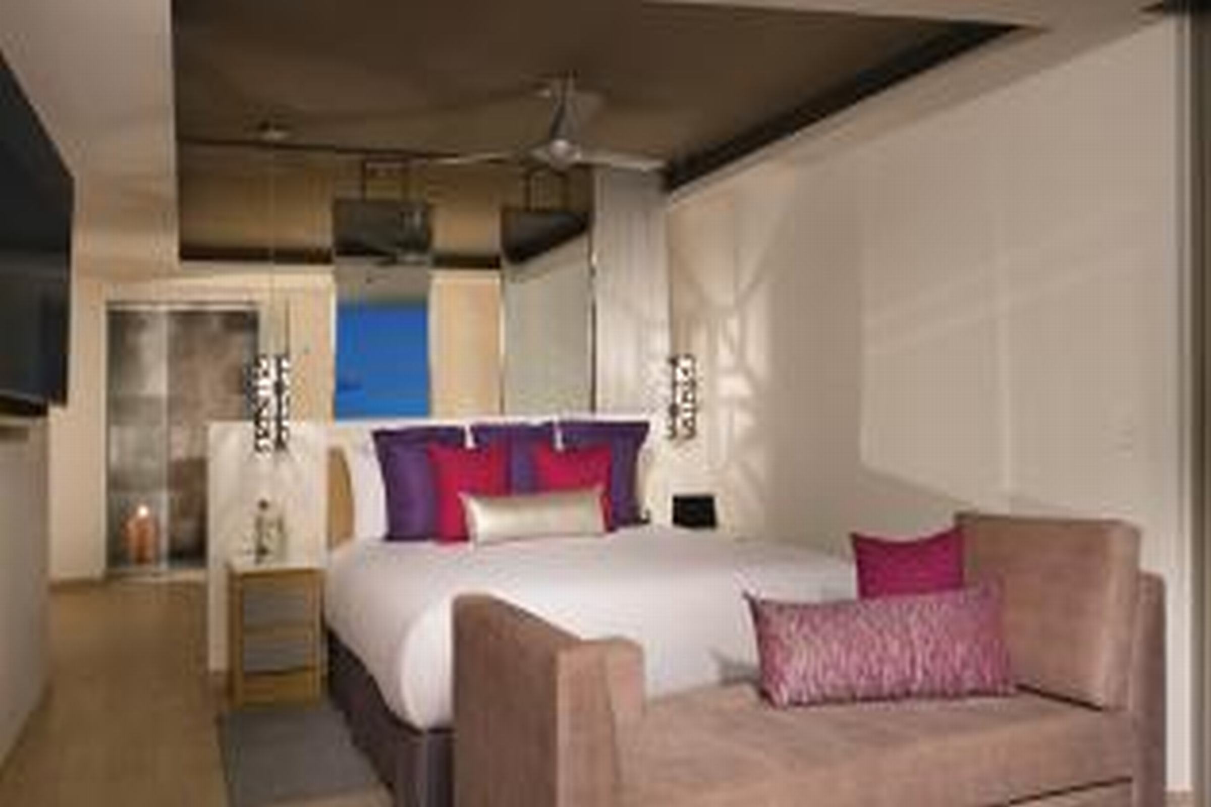 Junior Suite Club Deluxe