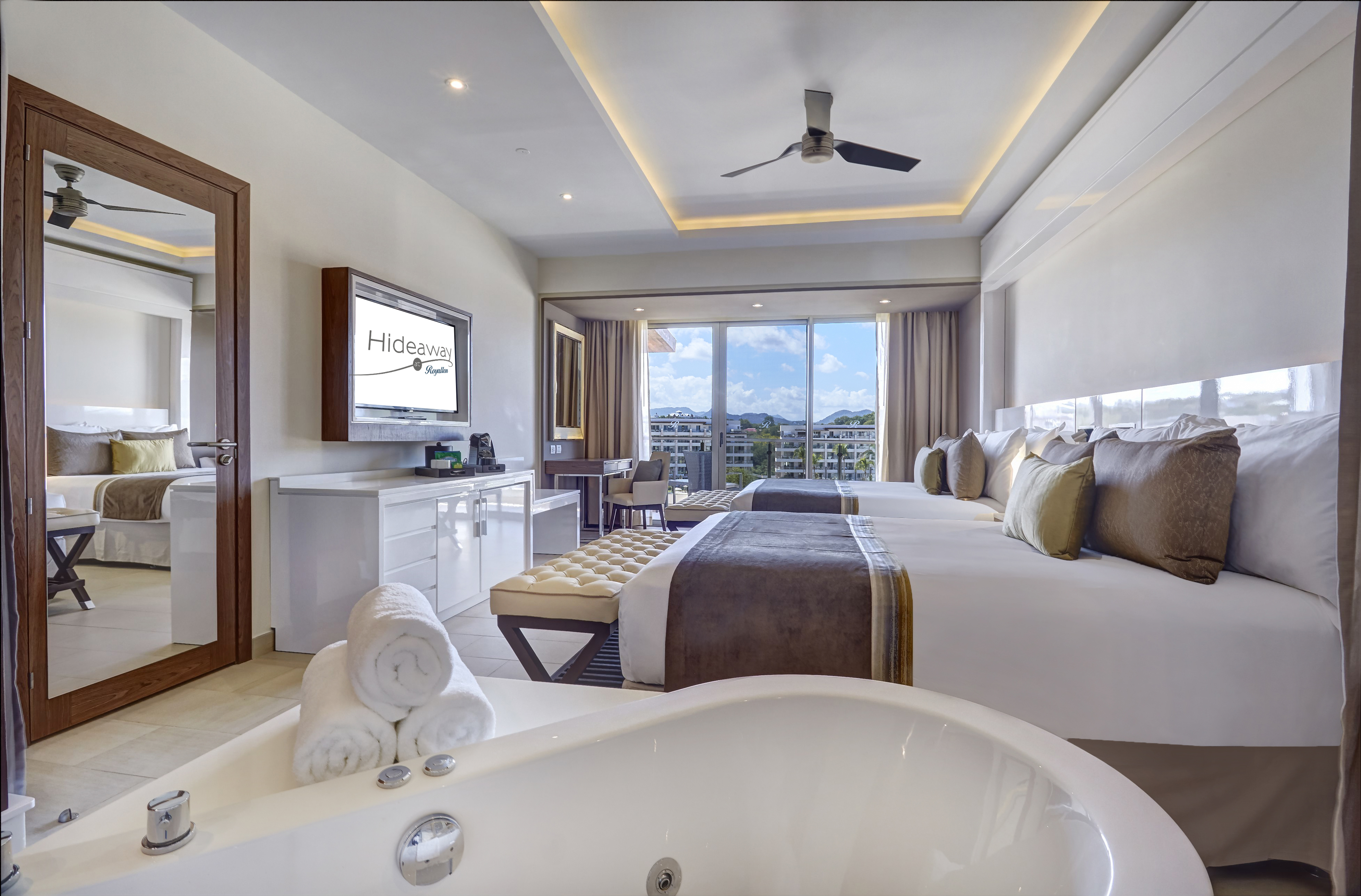 Junior Suite Luxury Ocean View
