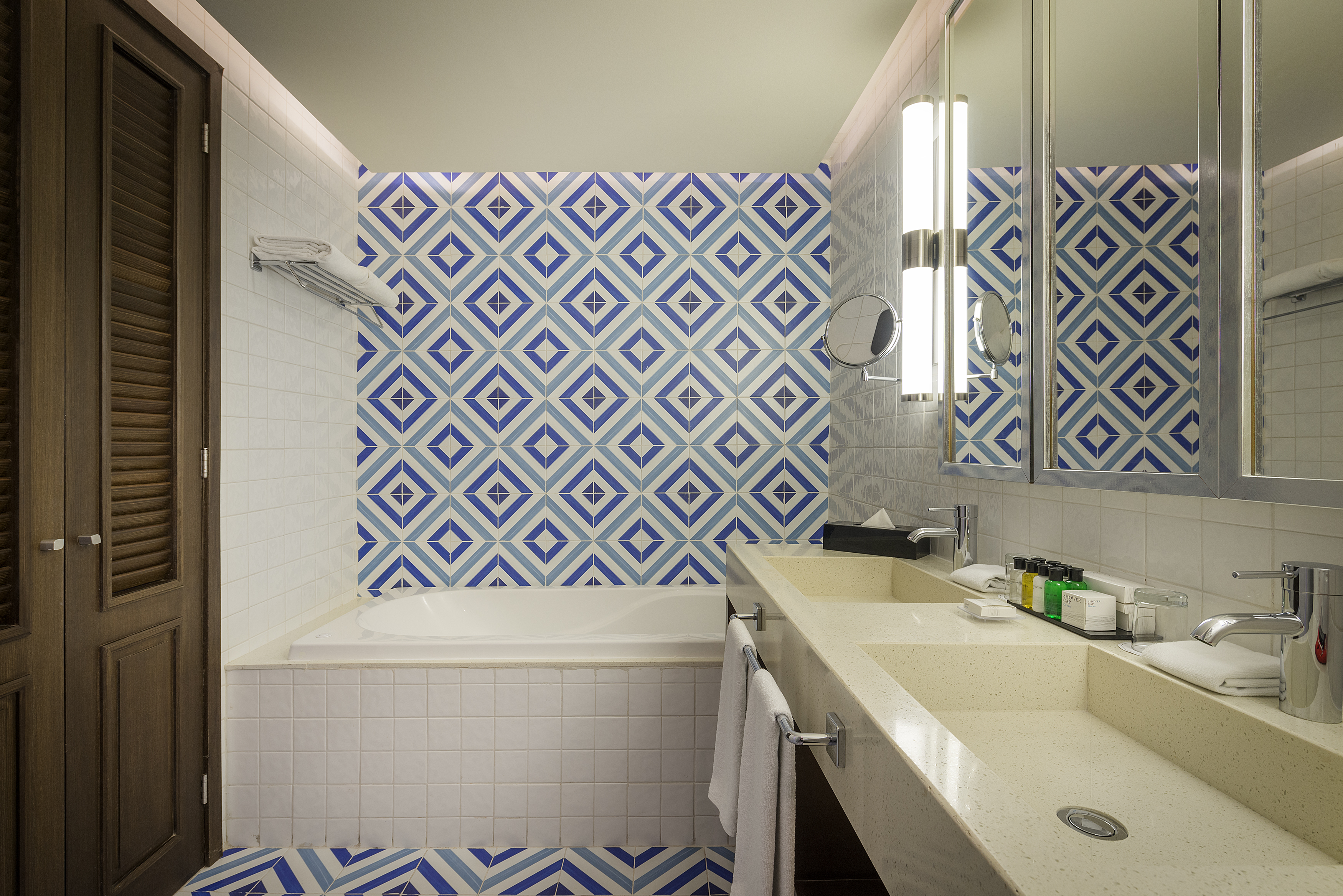 Junior Suite with Jacuzzi