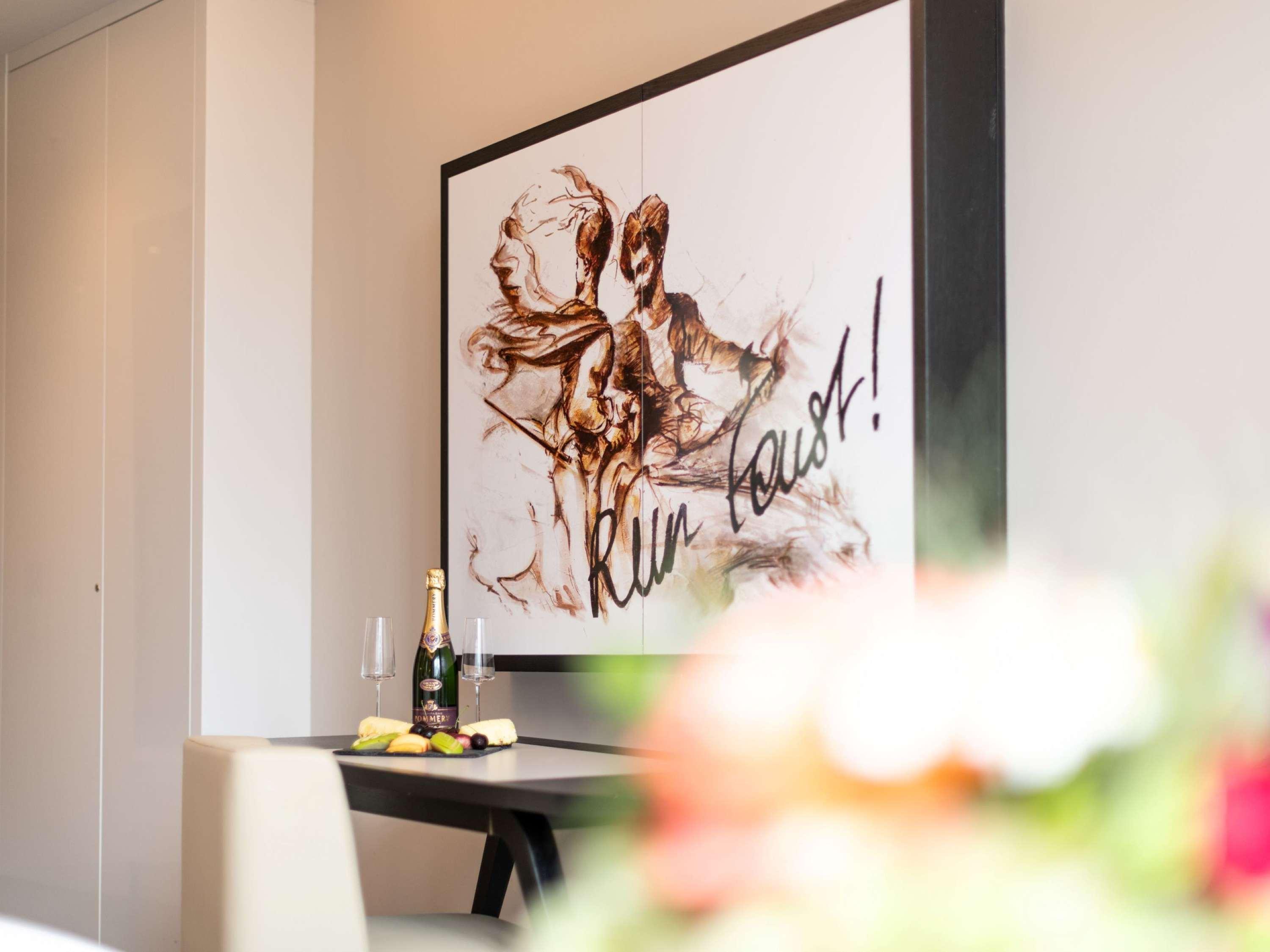 Double Classic Queen Bed