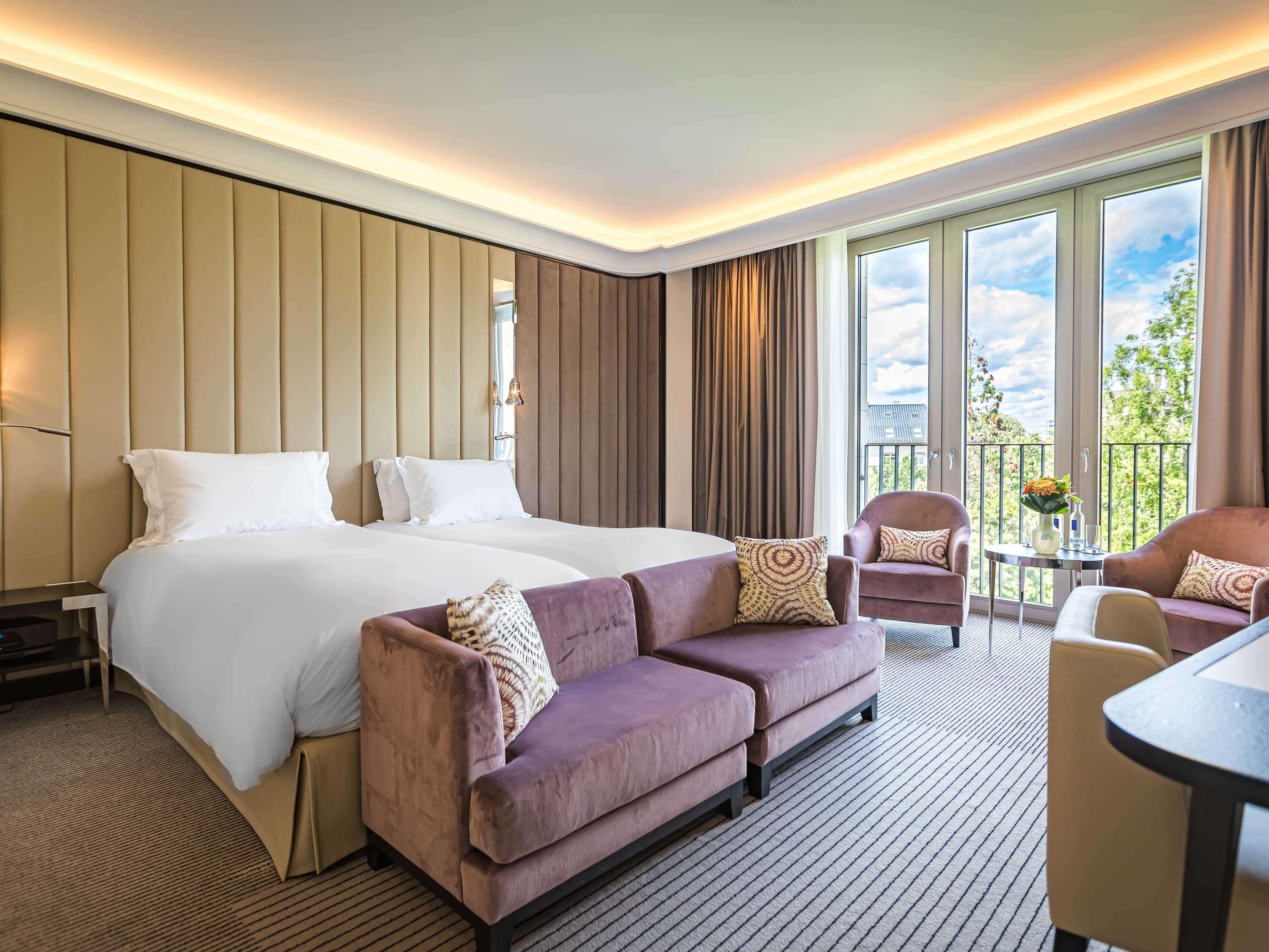 Junior Suite King Size Bed