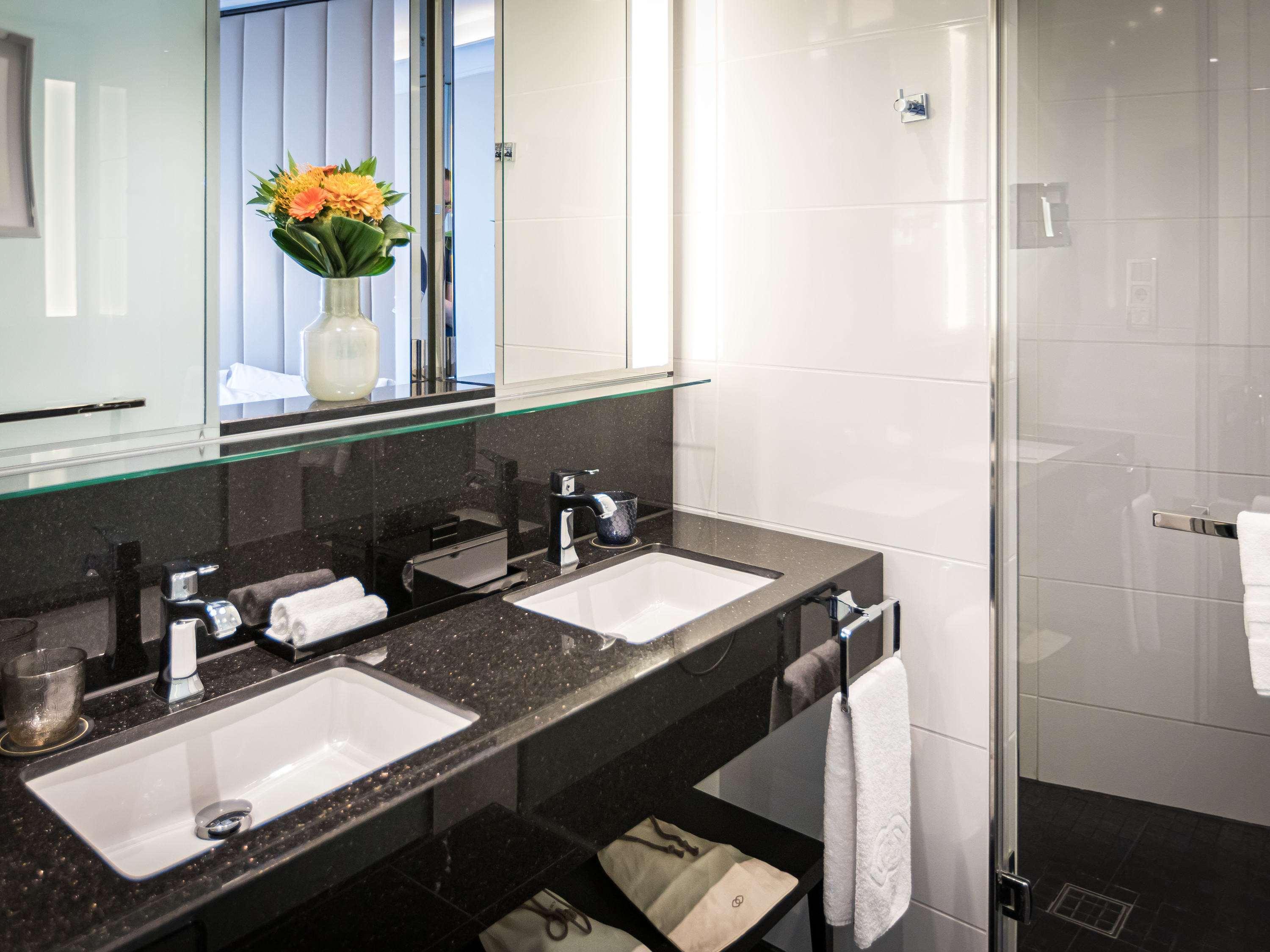 Double Superior Queen Bed