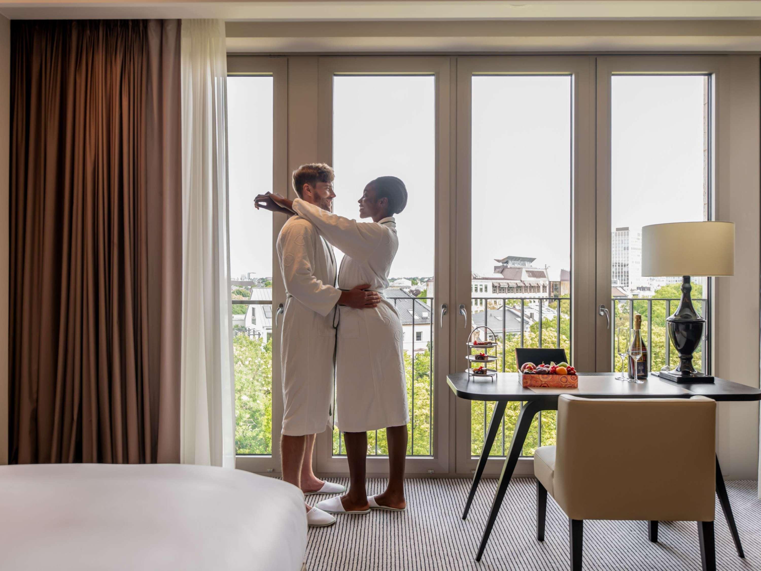 Junior Suite King Size Bed