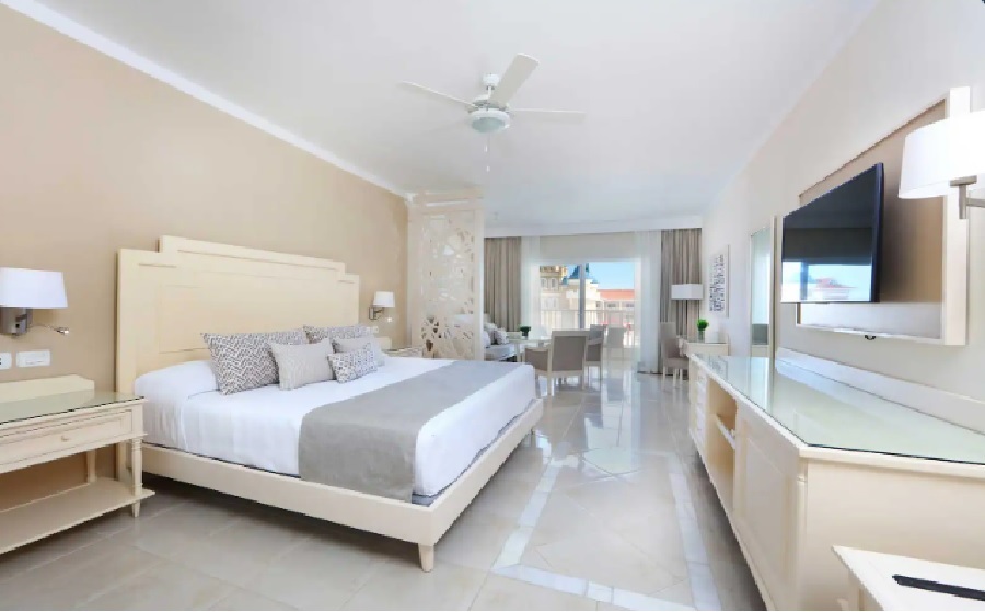 Junior Suite Capacity 5 One Bedroom