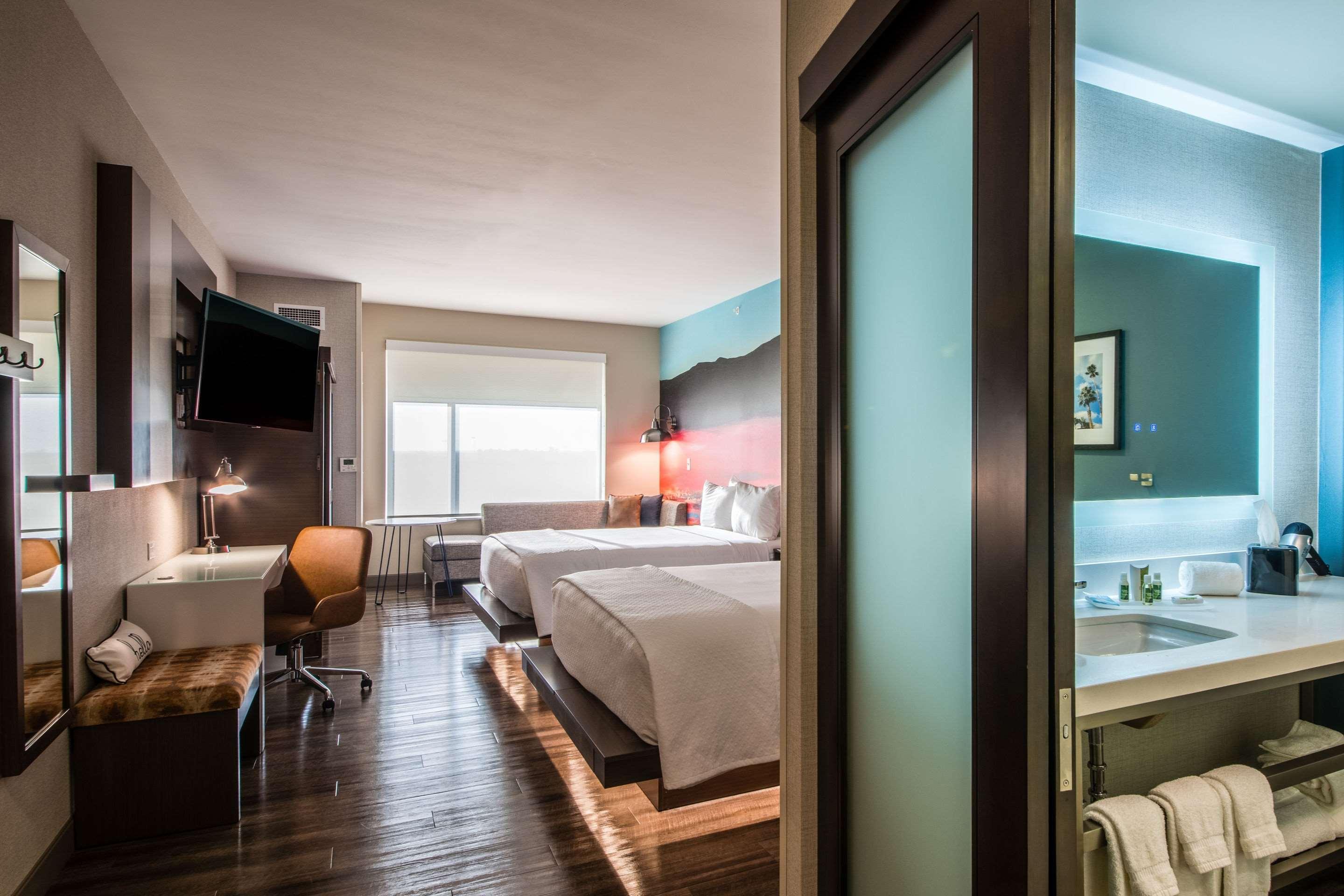 Quadruple Two Queen Beds